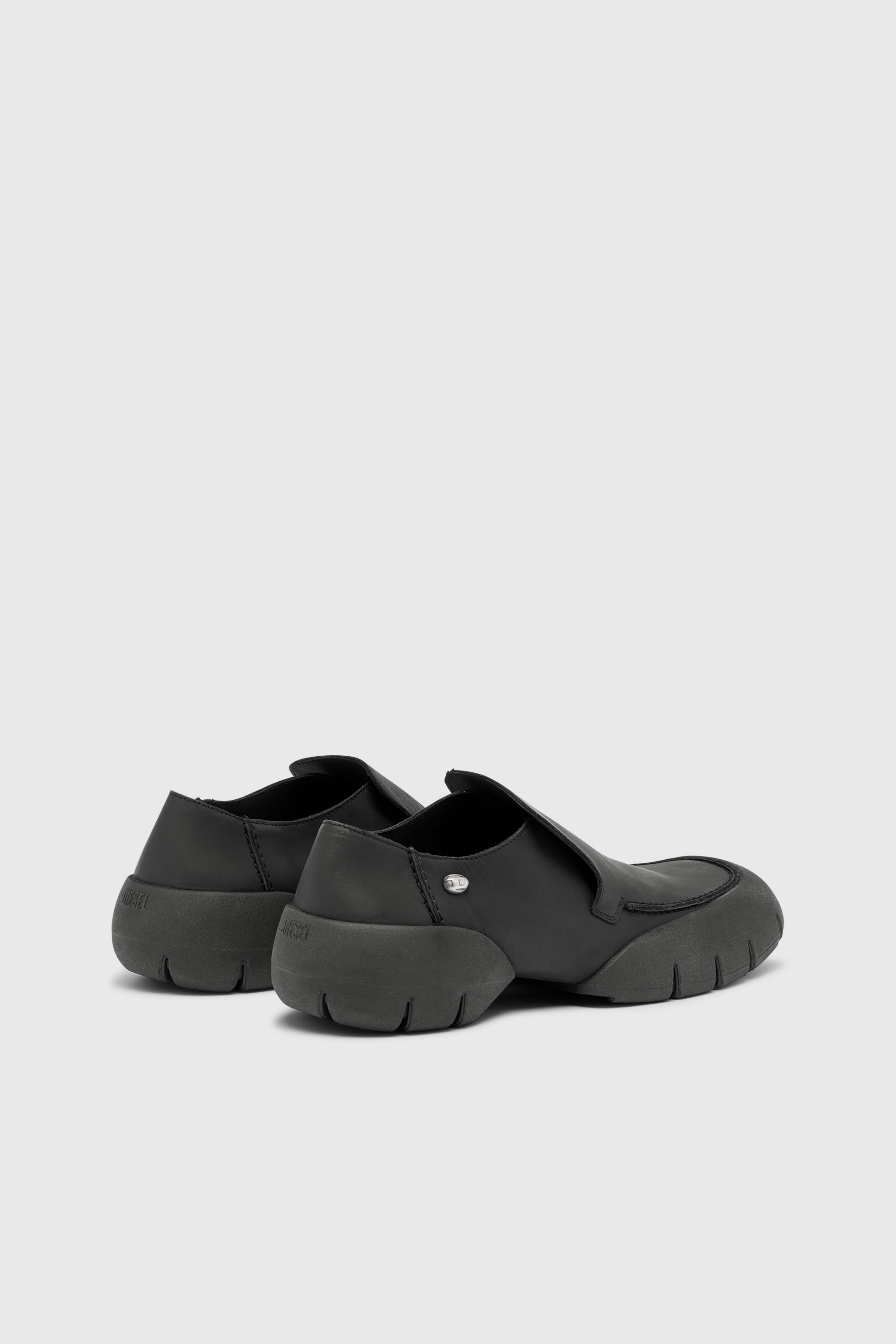 Diesel - D-MATHIEU SC, Male's D-Mathieu-Brushed leather loafer with rubber sole in ブラック - 3