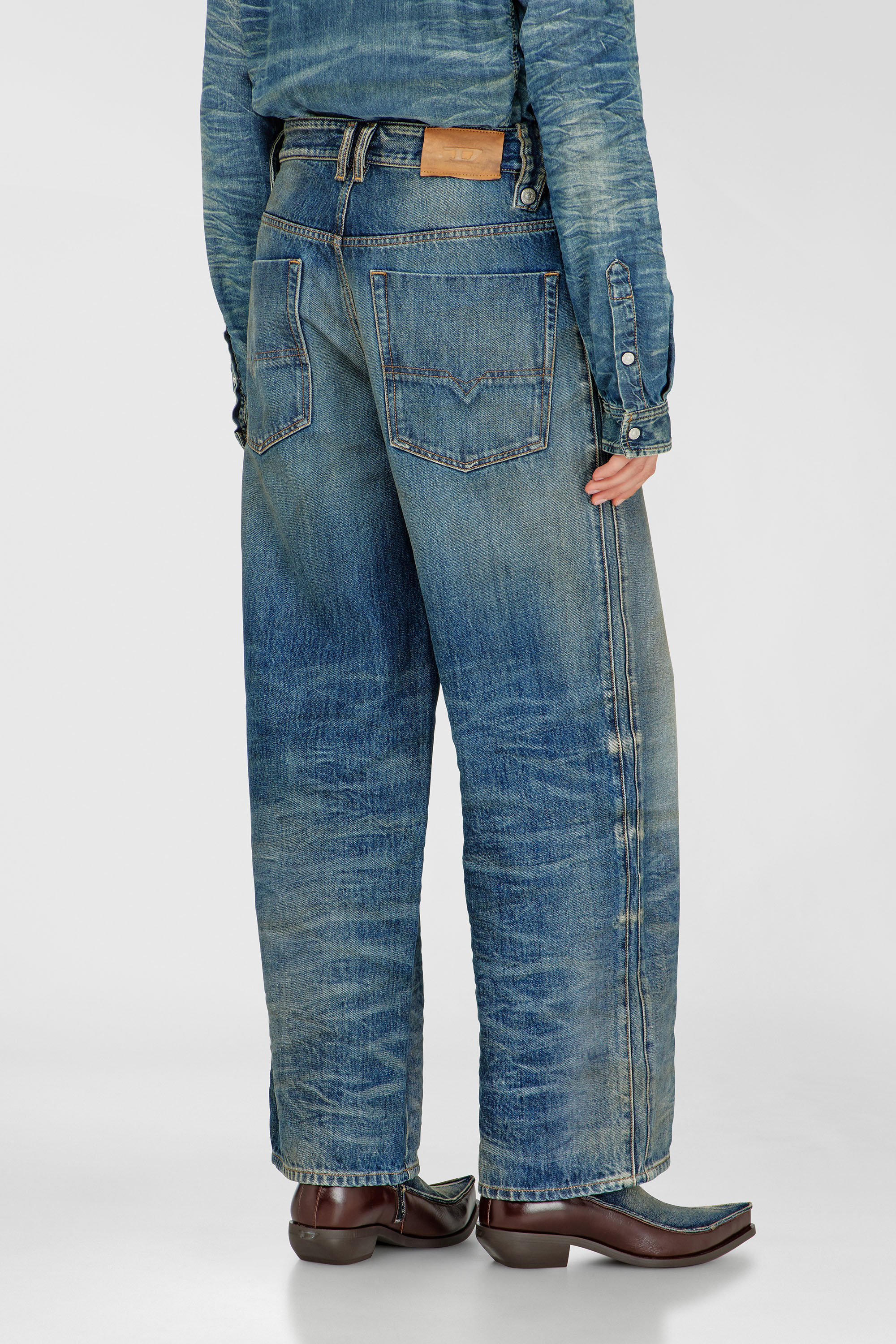 Diesel - Unisex's Relaxed Jeans 1982 D-Hakou 007GC, ミディアムブルー - 5