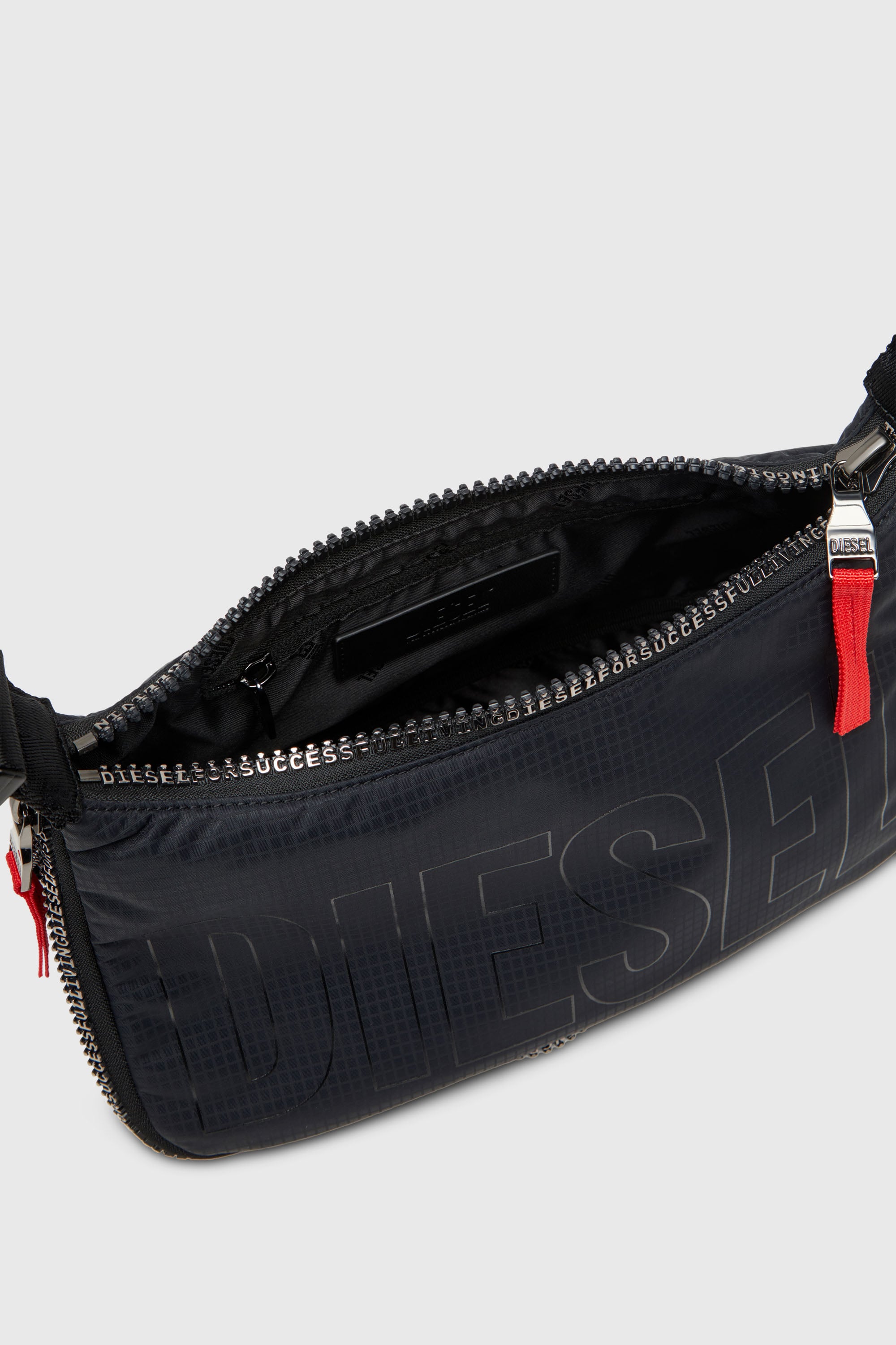 ZIP-D CROSSBODY BAG X ショルダーバッグ｜ブラック｜ウィメンズ｜DIESEL