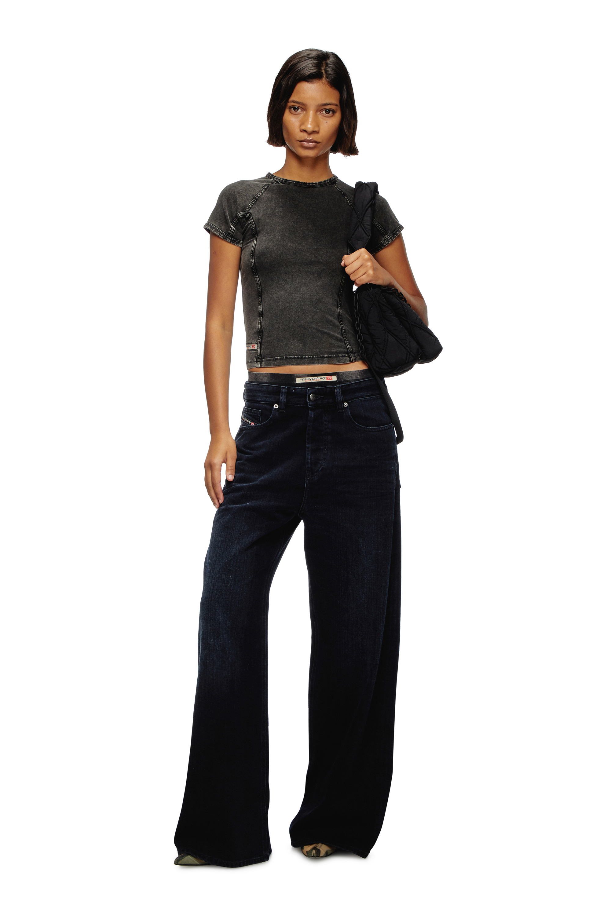 Diesel - CHARM-D SHOULDER M, Female's Charm-D M-Shoulder bag in quilted nylon in ブラック - 6