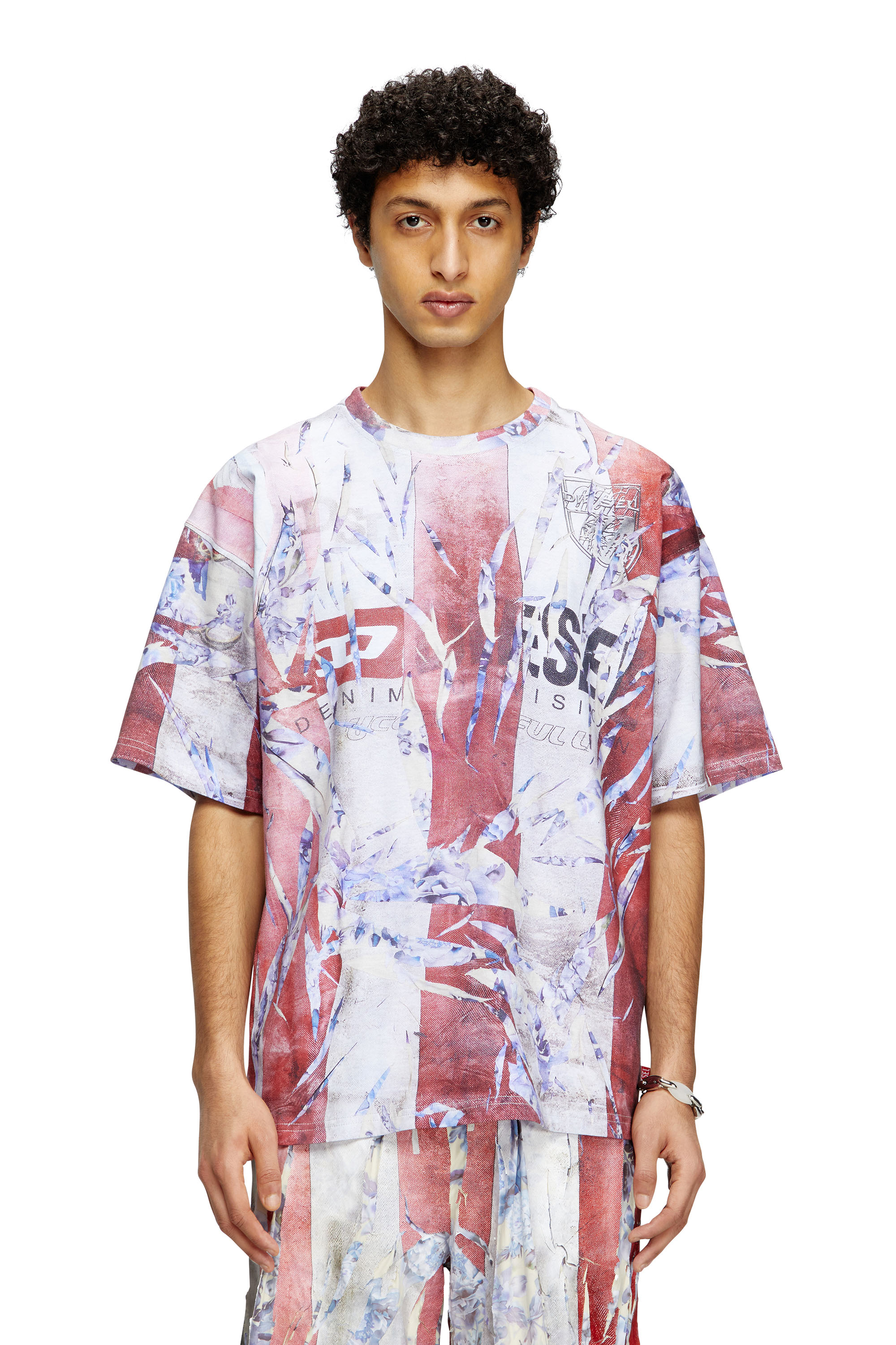 Diesel - T-BOXT-R13, Male's T-shirt with trompe l'oeil cracked print in レッド/ホワイト - 1