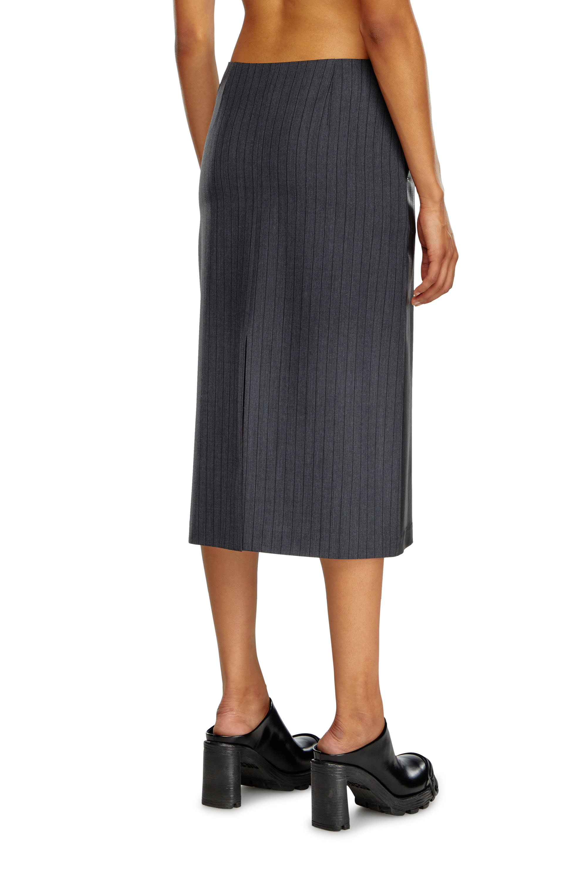 Diesel - O-RION, Female's Pinstripe skirt with coated front in ブラック - 4