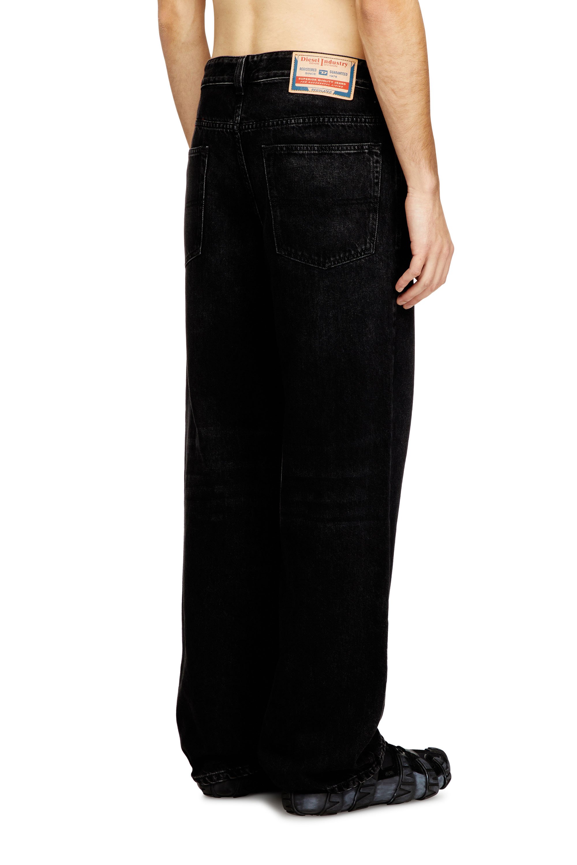 Diesel - Male's Relaxed Jeans 2001 D-Macro 09P09, ブラック/ダークグレー - 4