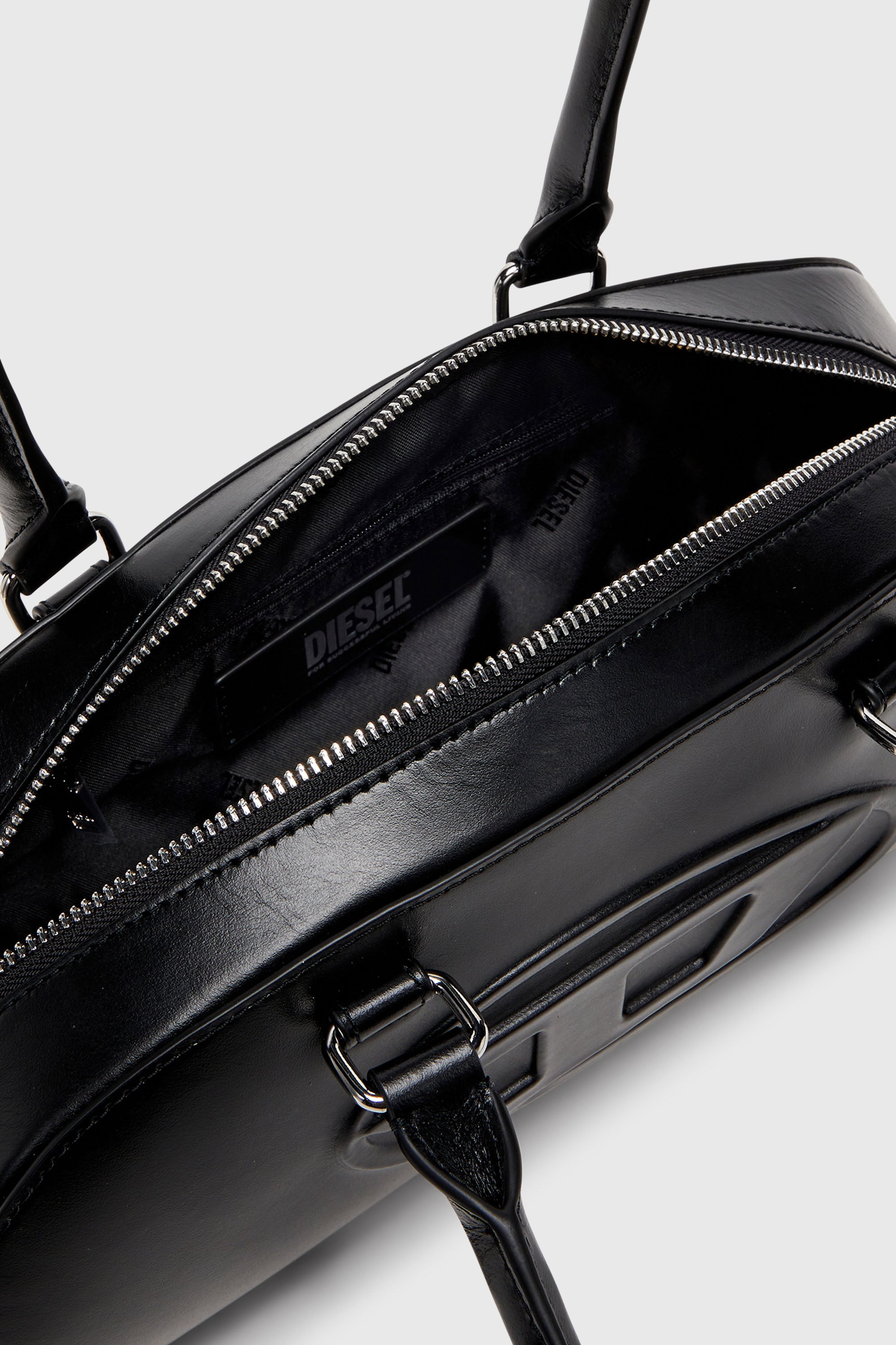 Diesel - 1DR DOME SHOULDER EW, Female's ショルダーバッグ in ブラック - 4