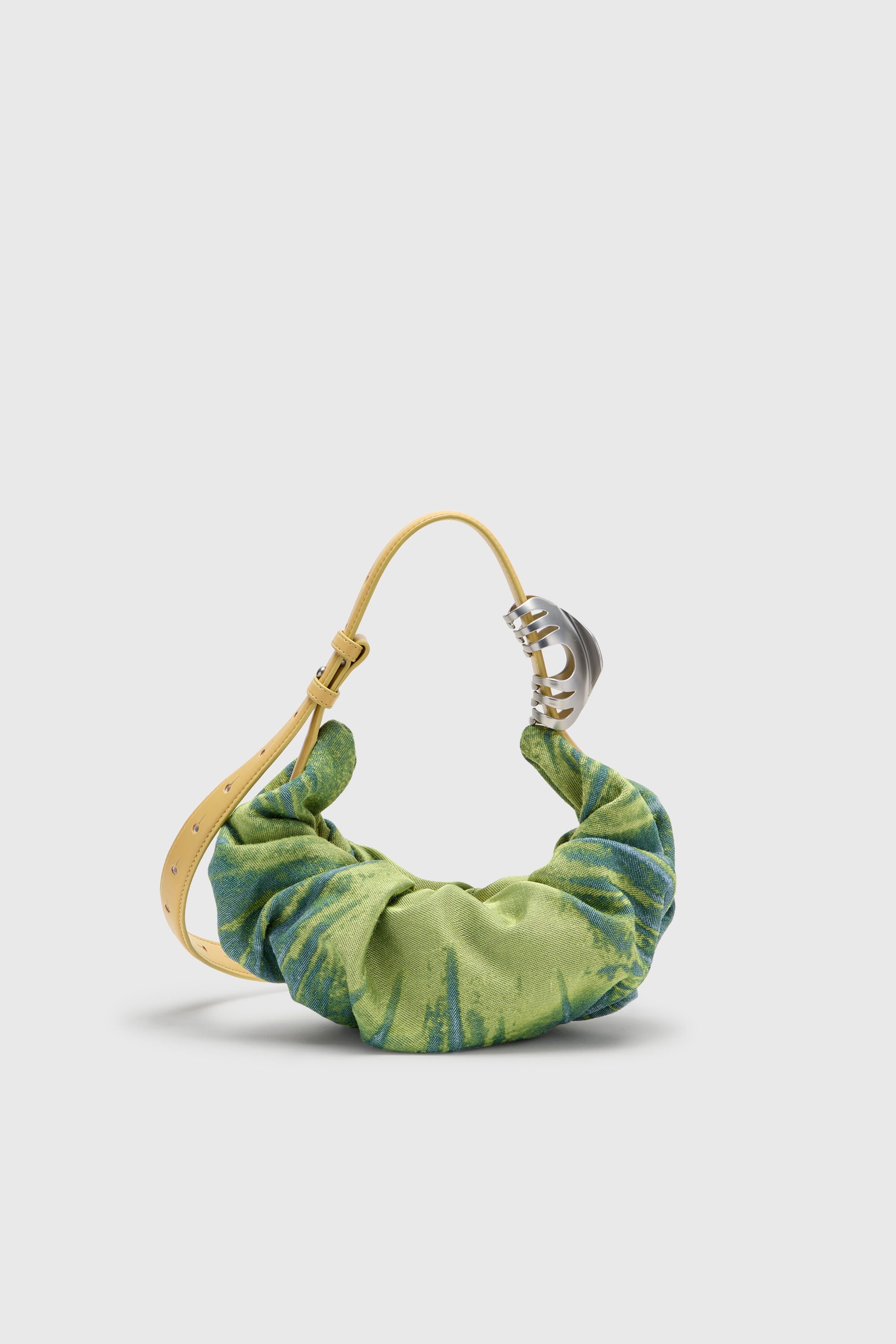 Diesel - GRAB-D HOBO S, Female's Grab-D-Small scrunched hobo bag in satin denim in グリーン - 2