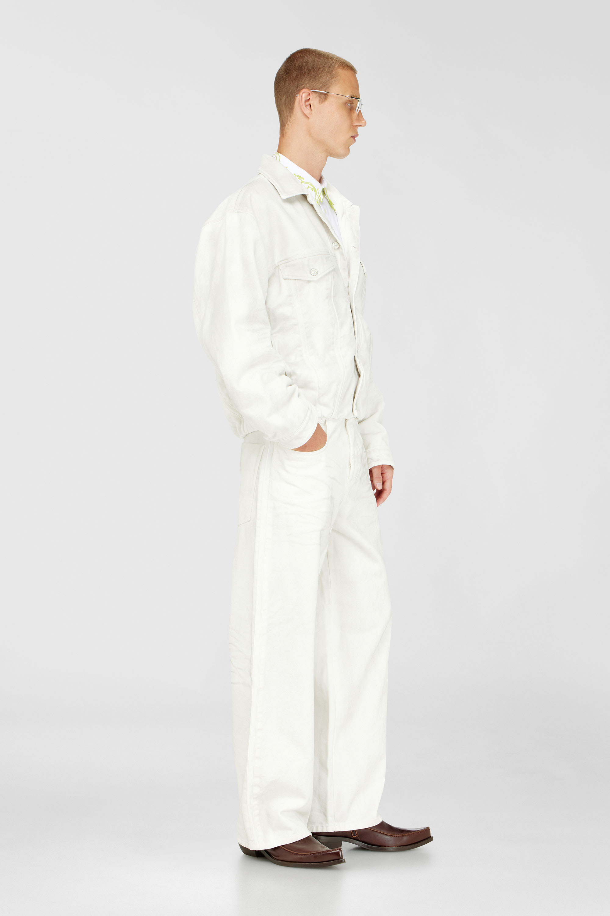 Diesel - Unisex's Relaxed Jeans 1982 D-Hakou 007GG, ホワイト - 2