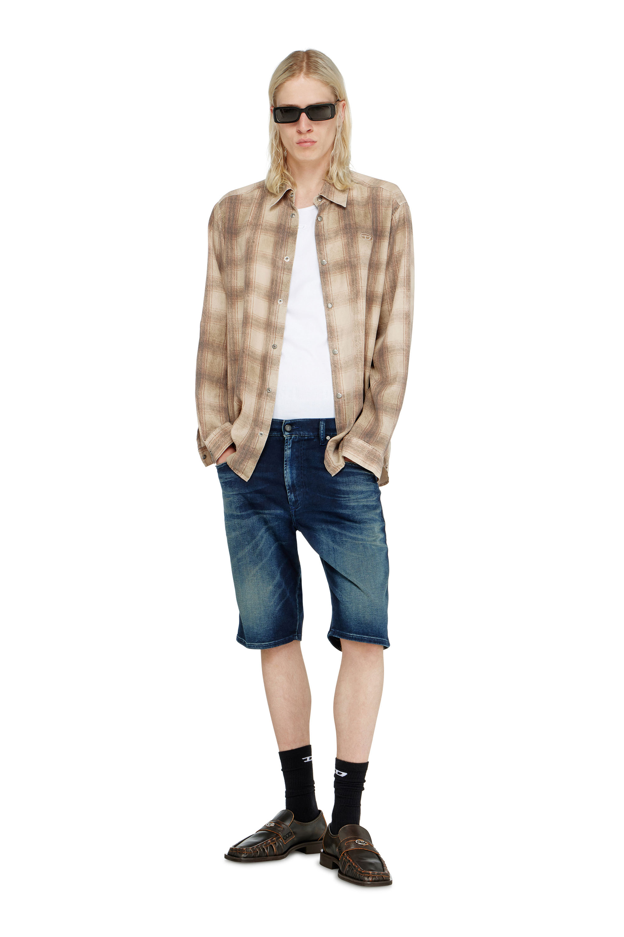 Diesel - 2033 D-KROOLEY-SHORT-BW JOGG, Male's ジョグ ショートパンツ in ダークブルー - 1