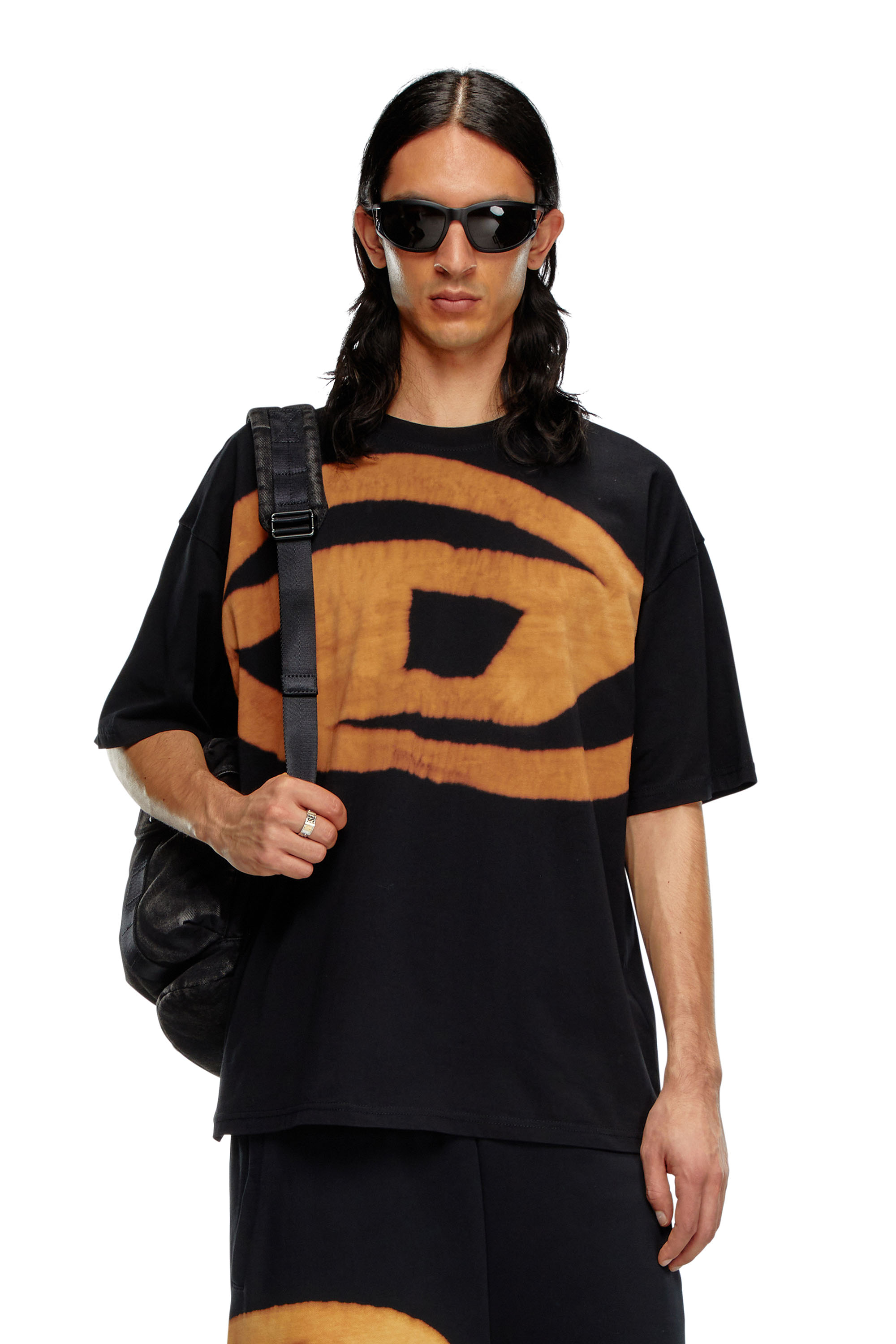 Diesel - T-BOXT-BLEACH, Male's T-shirt with bleached Oval D logo in オレンジ/ぶ - 3