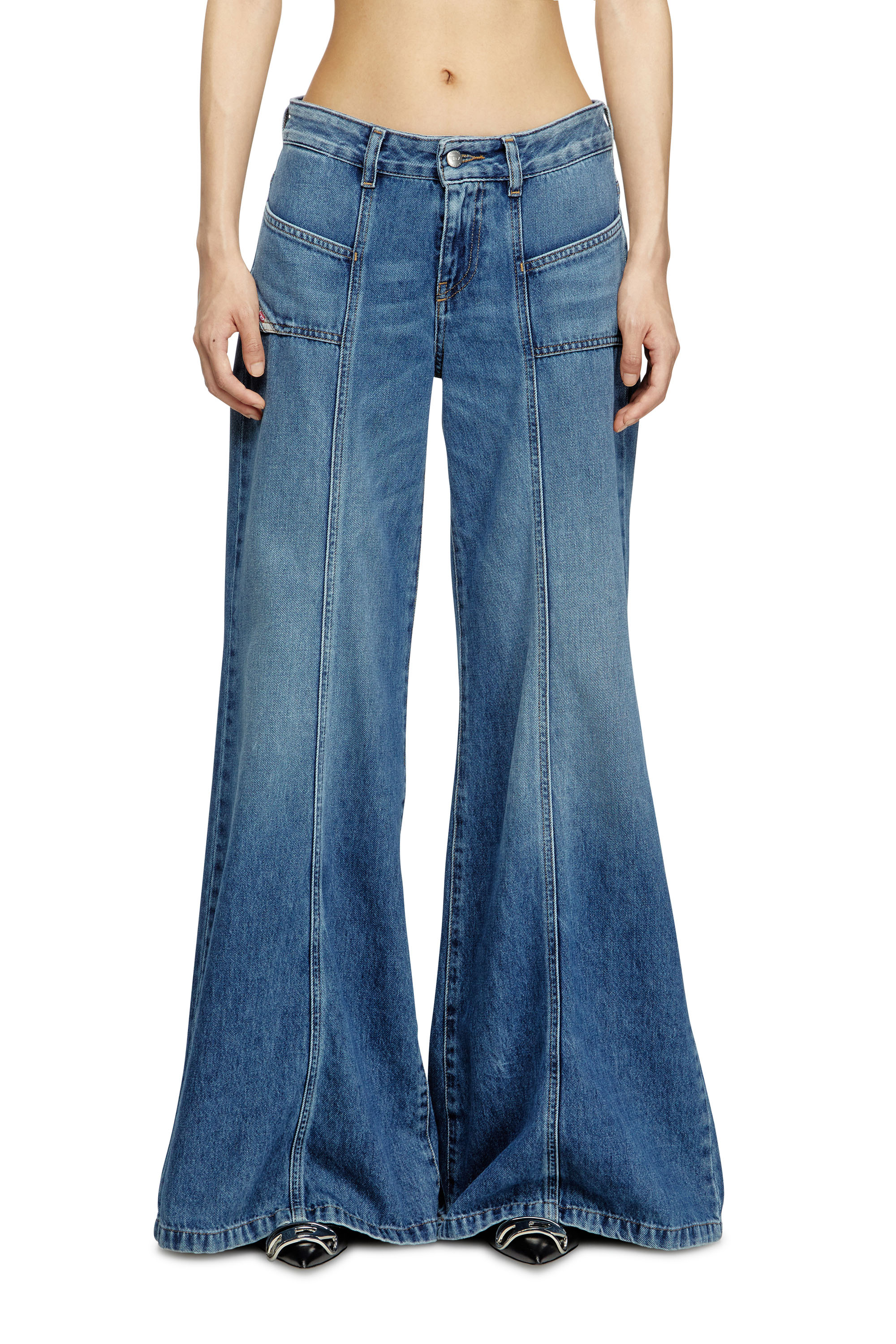 Diesel - Female's Flare Jeans D-Akii 09M56, ミディアムブルー - 3