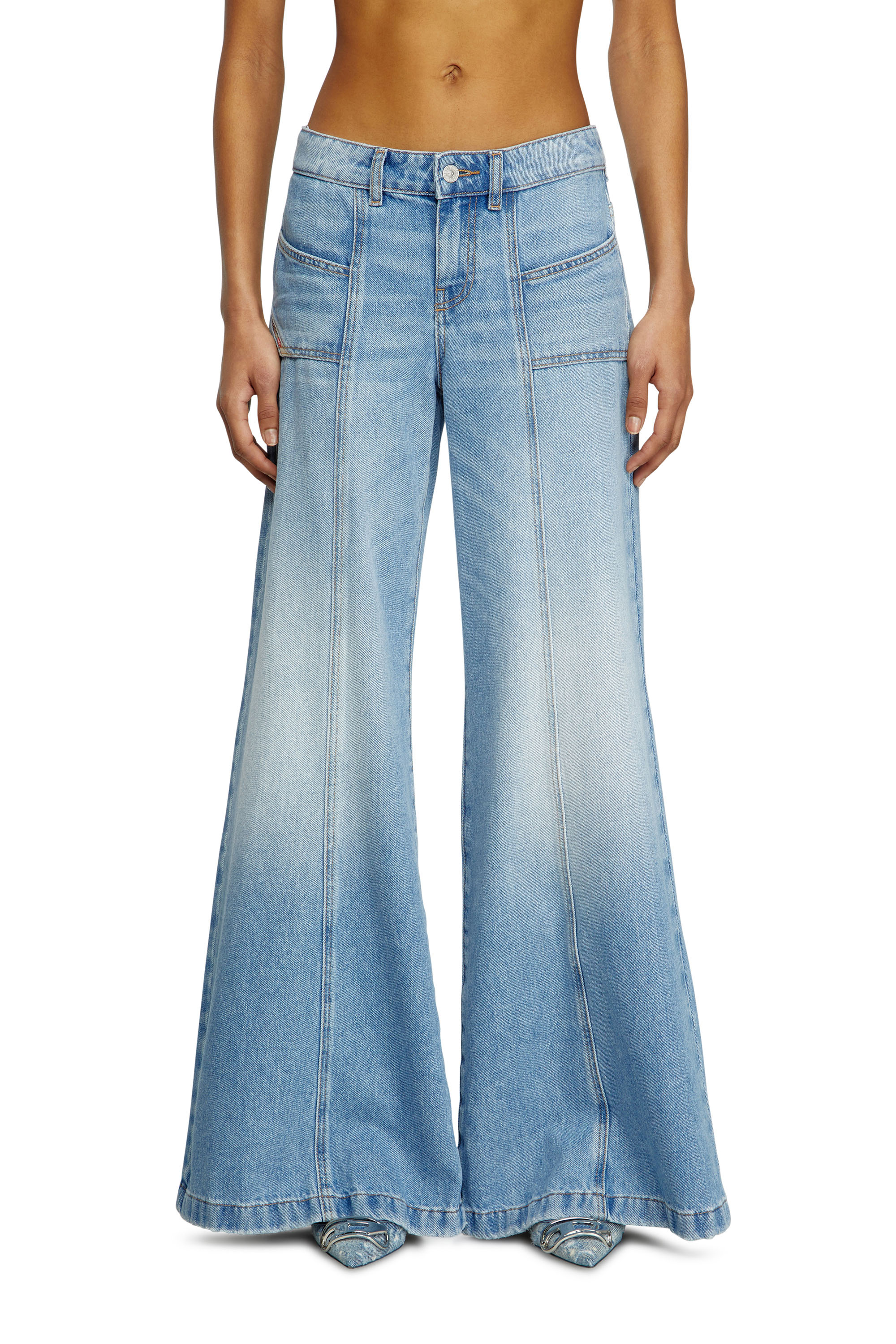 Diesel - Female's Flare Jeans D-Akii 0CLBA, ライトブルー - 3