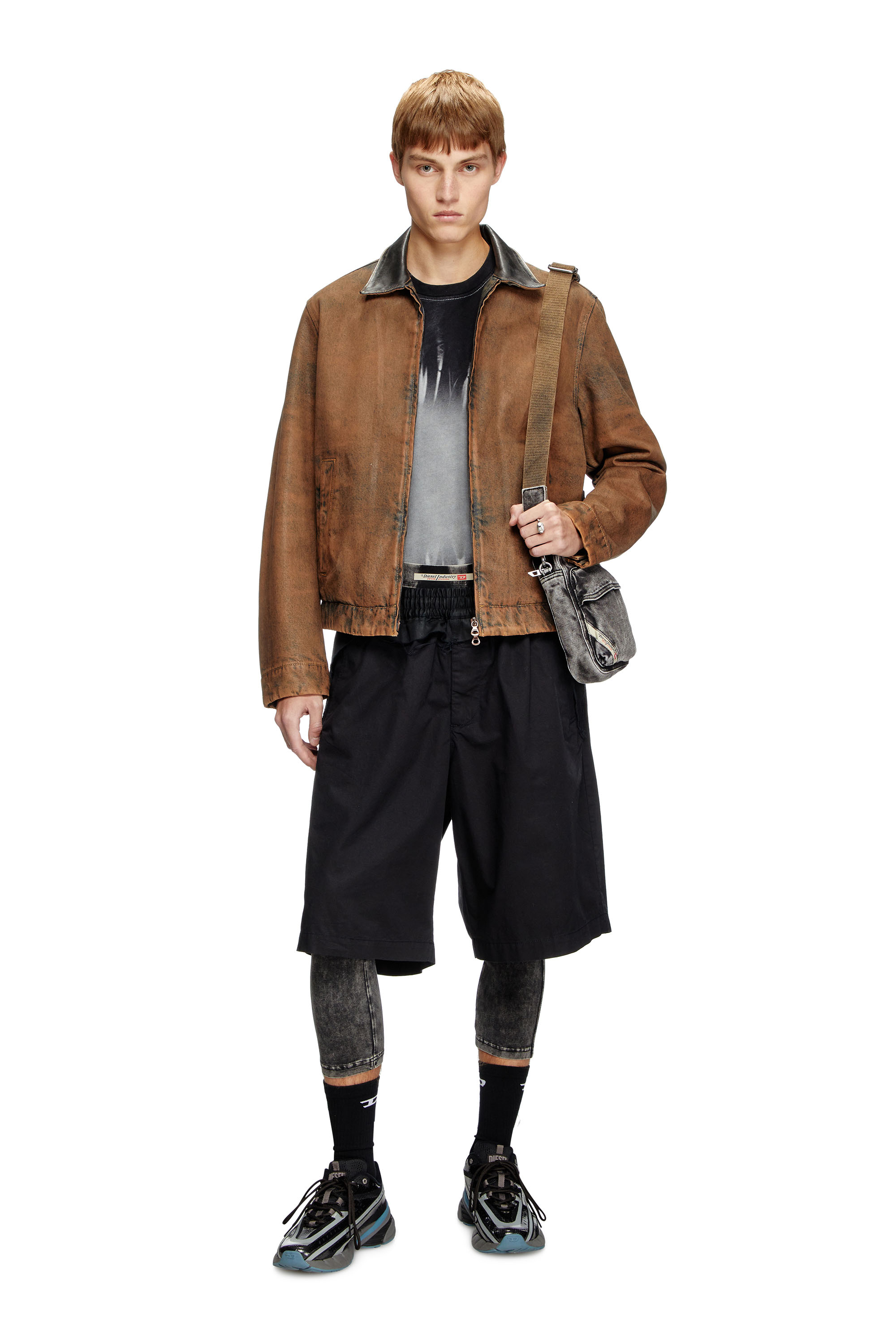 Diesel - P-GUSTAF-SHORT, Male's Cargo shorts in ブラック - 1