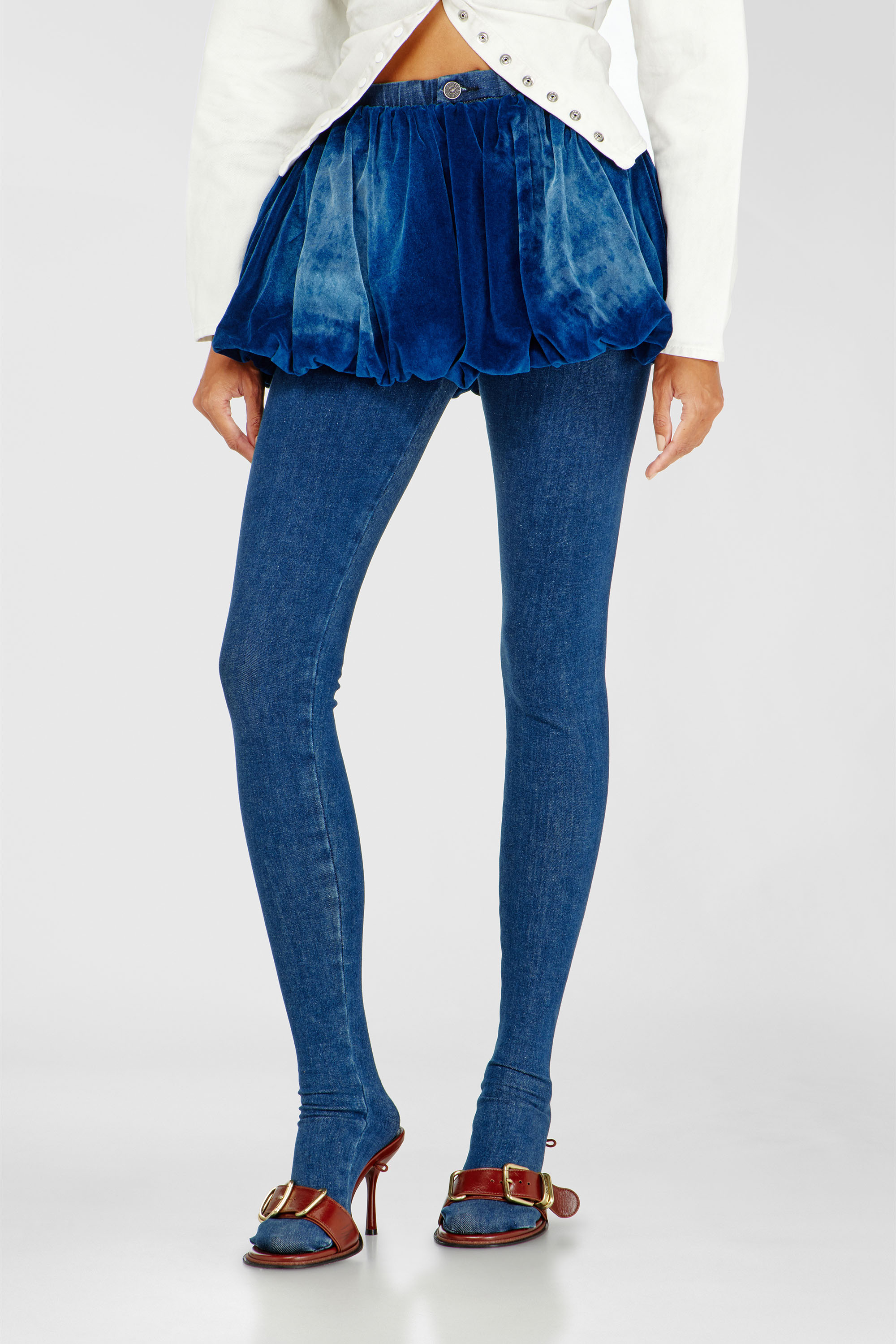 Diesel - DE-MUJ-FSJ1, Female's Short bubble skirt in velvet denim in ダークブルー - 1