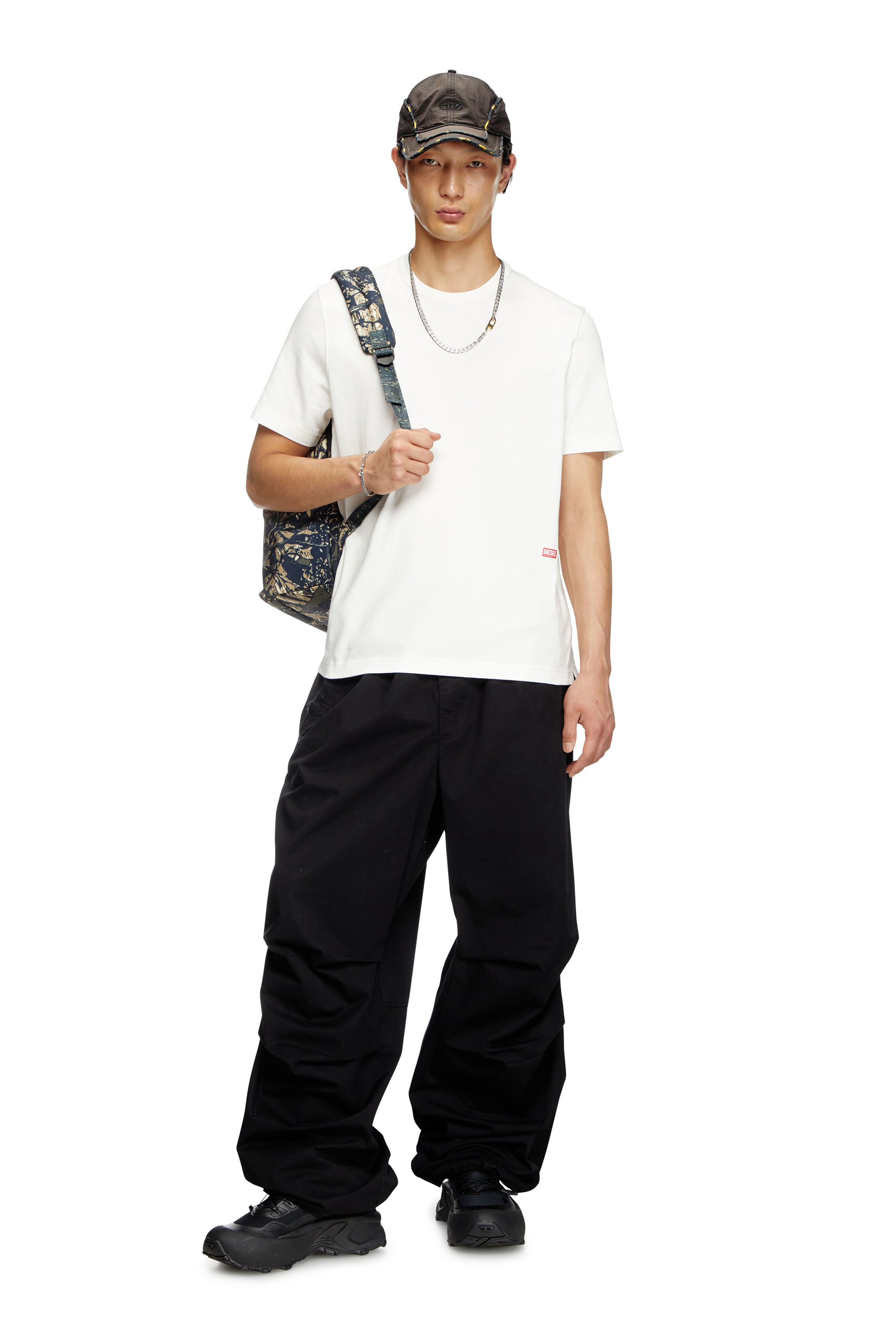 Diesel - T-ADJUST-SLITS-R13, Male's Tシャツ in ホワイト - 1