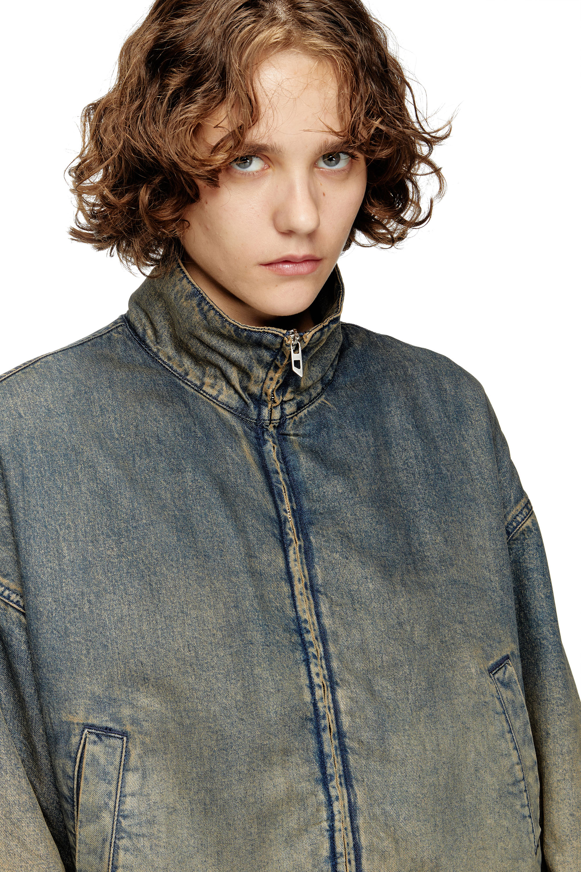 Diesel - DE-FLOWER-S, Female's Zipped jacket in fluid shaded denim in ミディアムブルー - 4