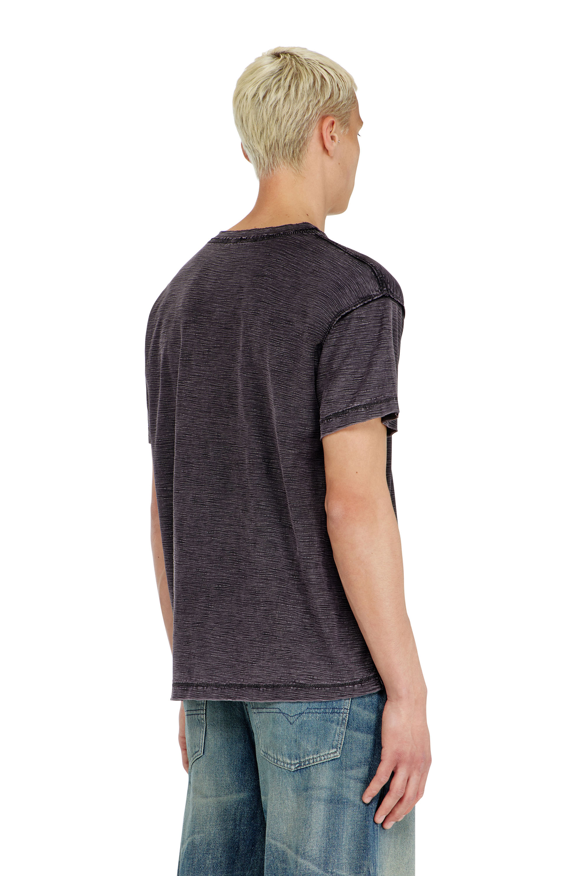 Diesel - T-ARDY, Male's Tシャツ in ダークグレー - 4