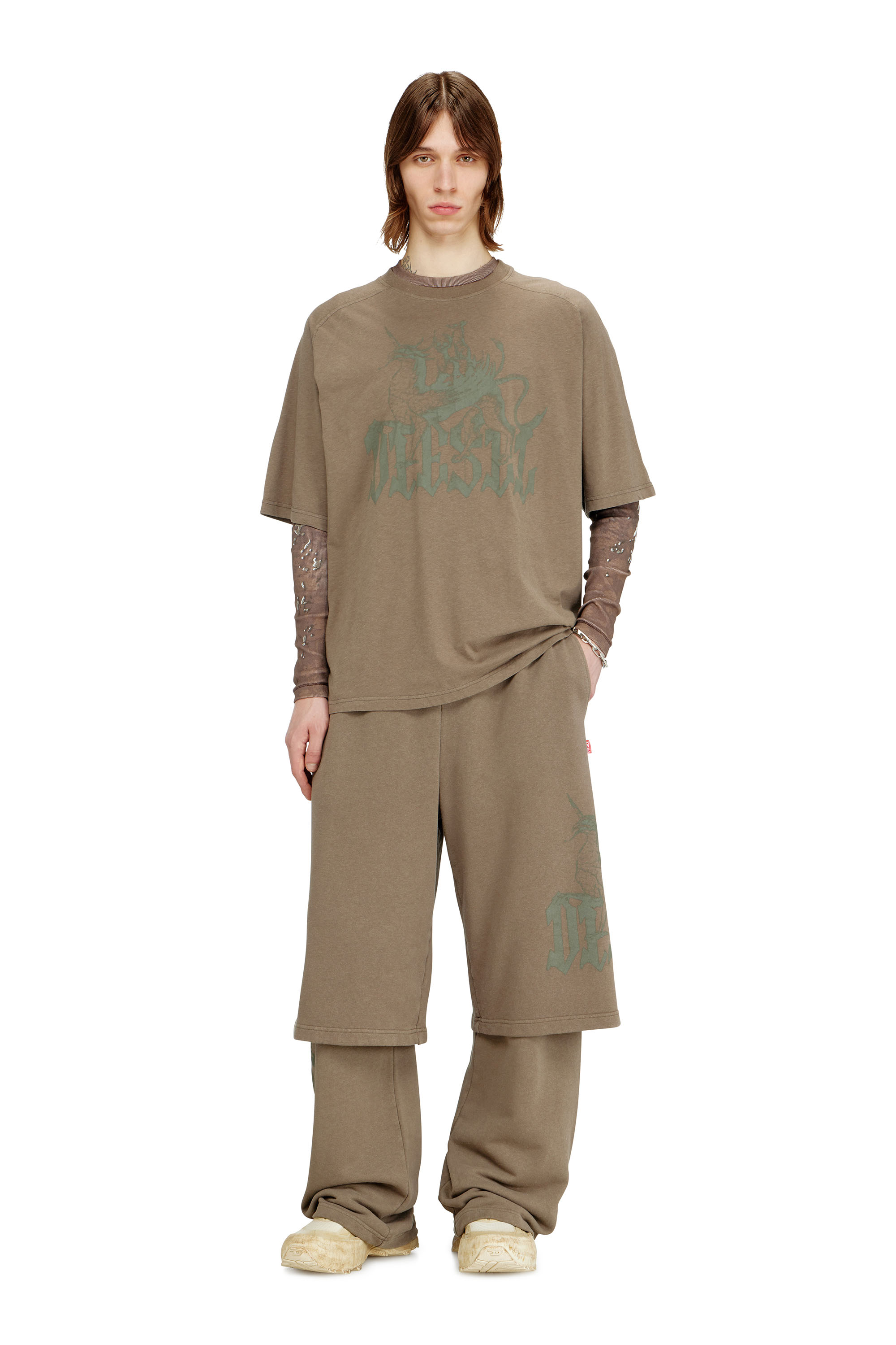 Diesel - P-FROM, Male's Treated longline sweat shorts with print in ベージュ - 1