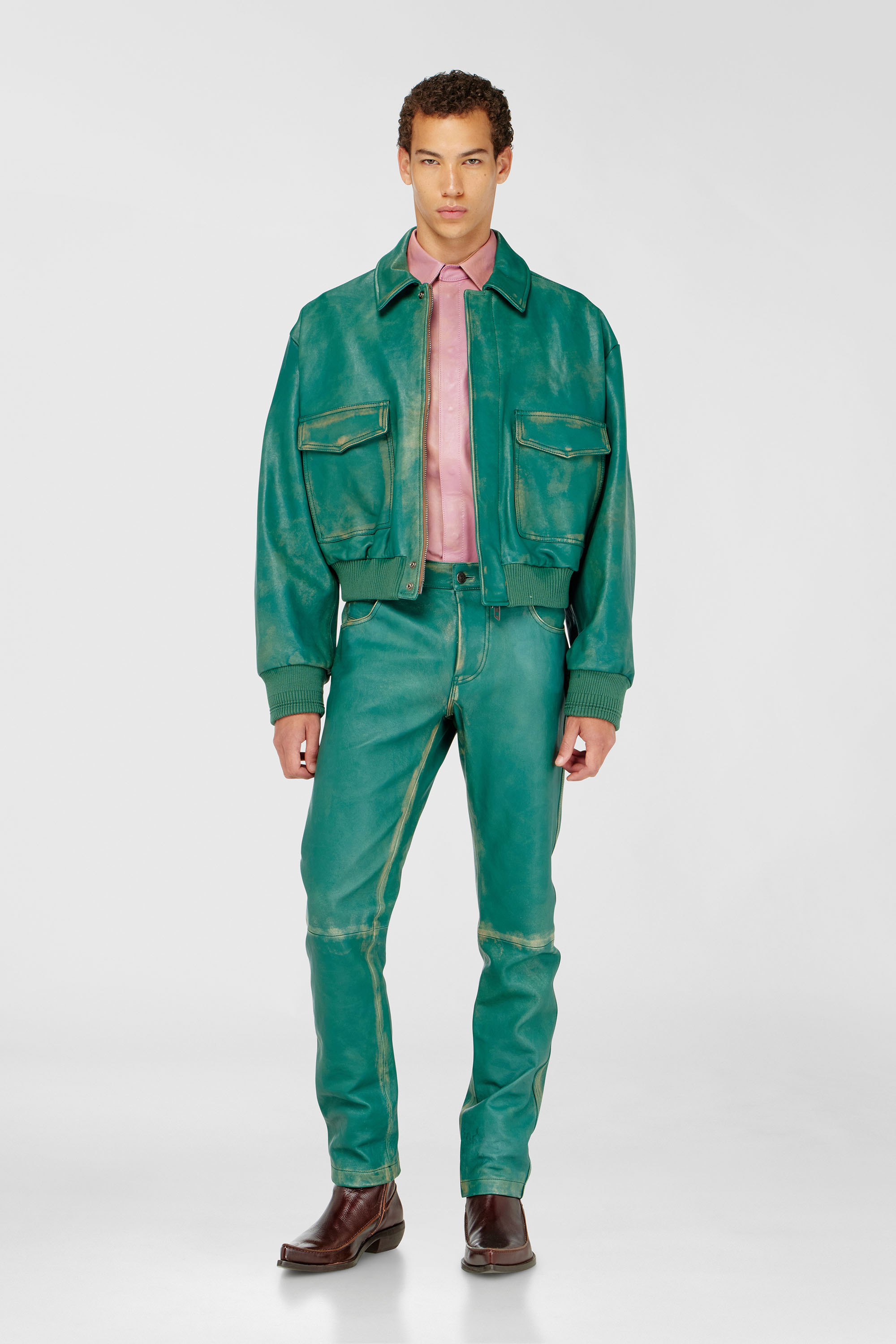 Diesel - P-OCKET, Male's Pants in treated leather in ダークグリーン - 1