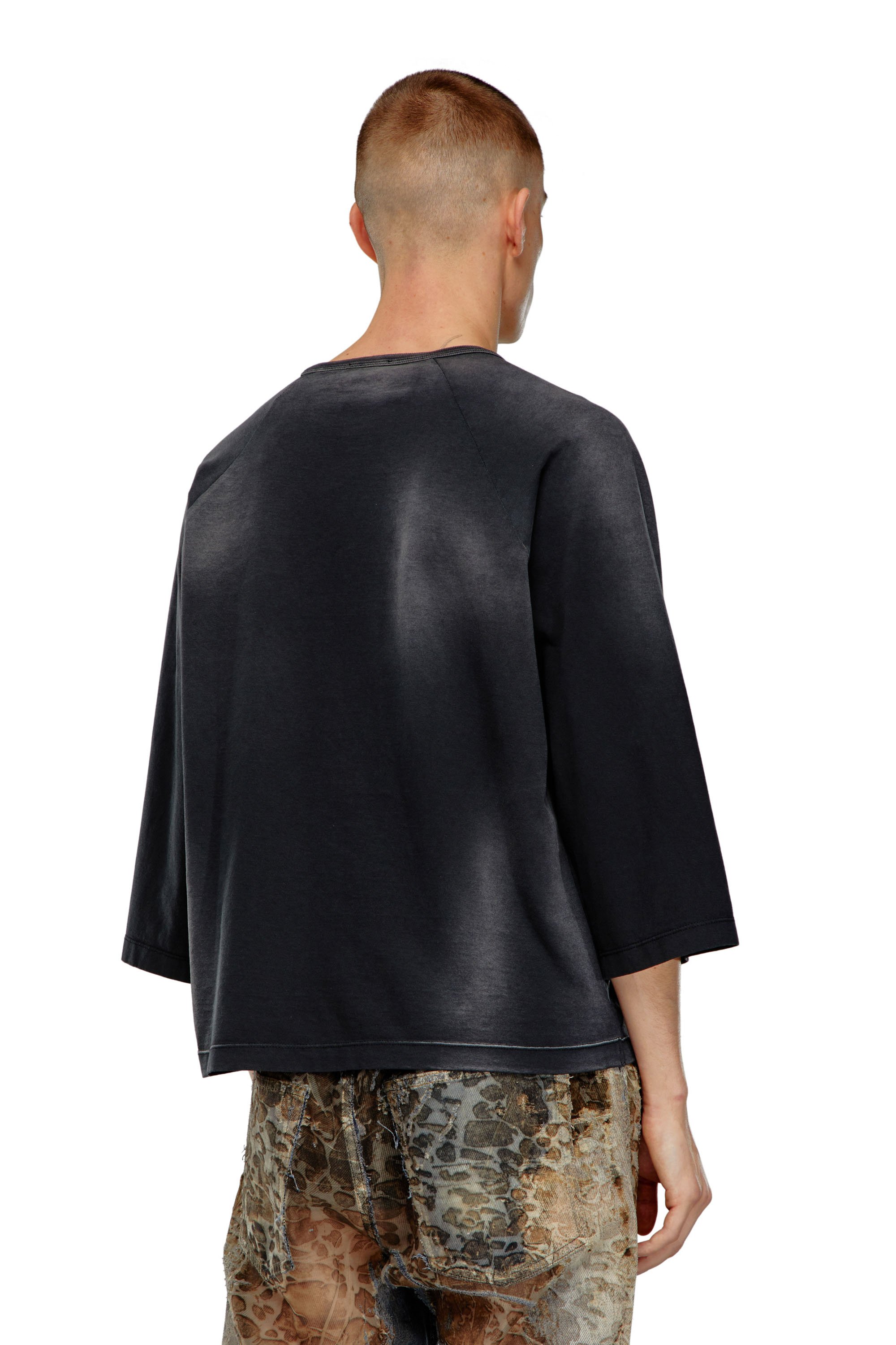 Diesel - T-CROXT, Male's Faded T-shirt with puffy Oval D in ブラック - 4