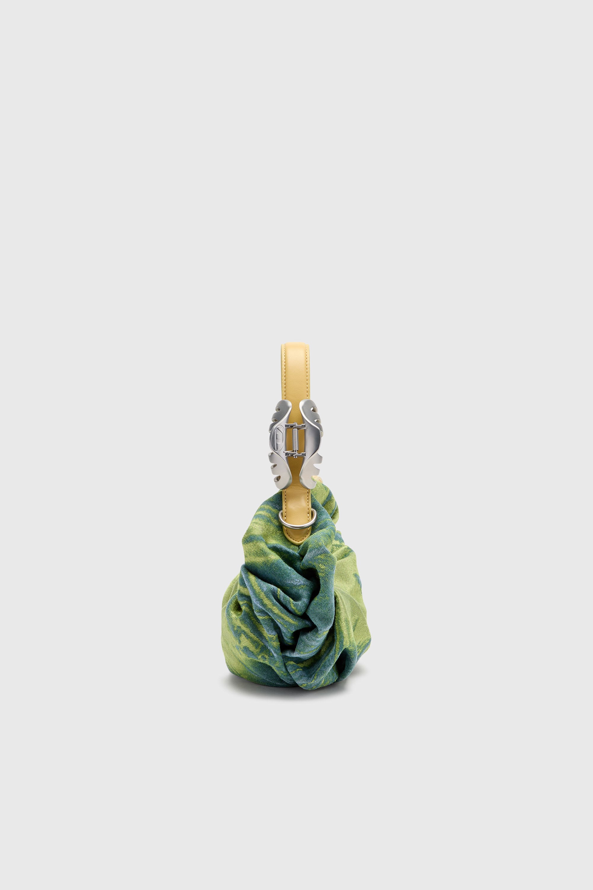Diesel - GRAB-D HOBO S, Female's Grab-D-Small scrunched hobo bag in satin denim in グリーン - 3