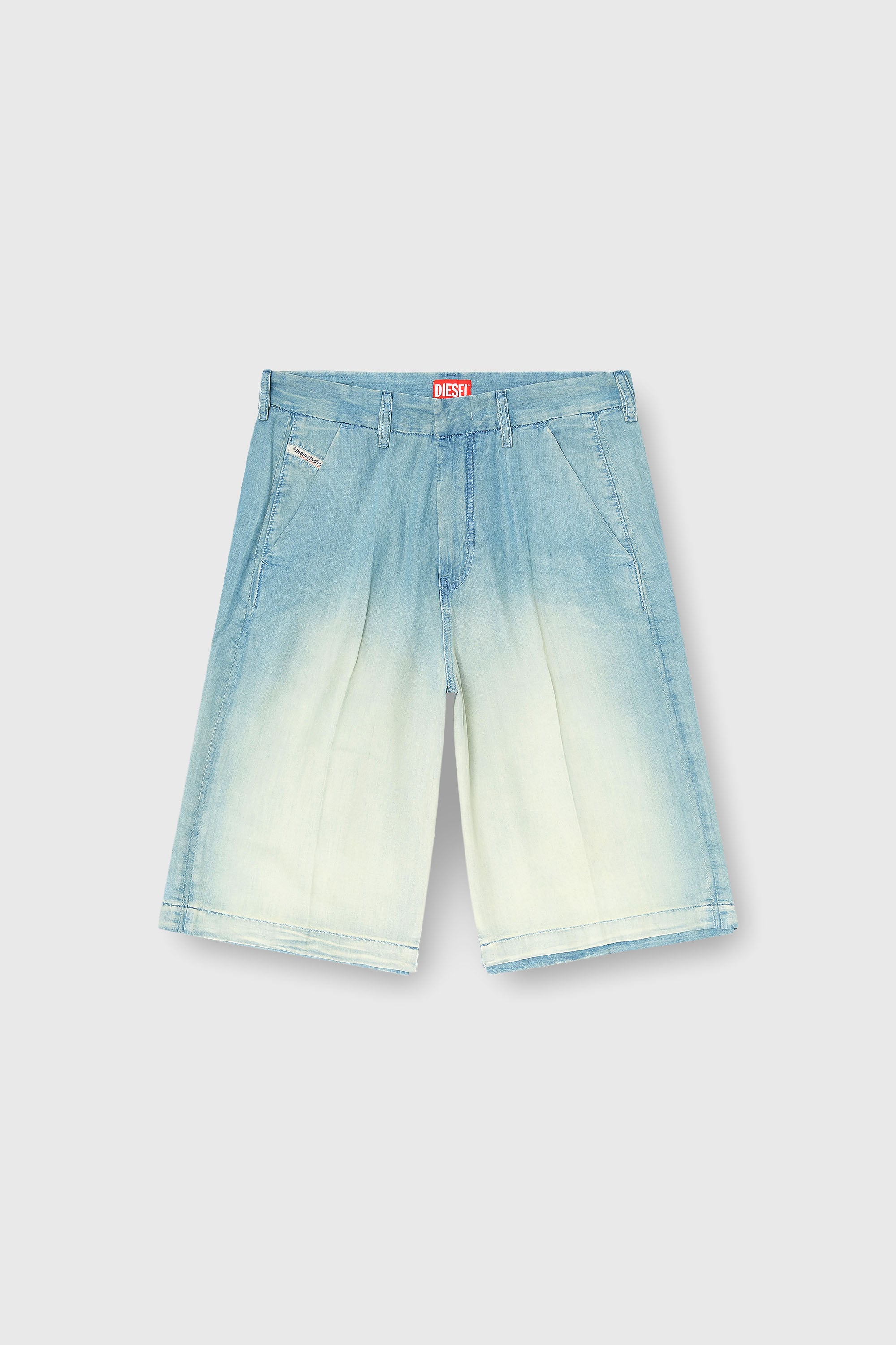 Diesel - D-TYLOR-SHORT-S, Male's デニムショートパンツ in ライトブルー - 2