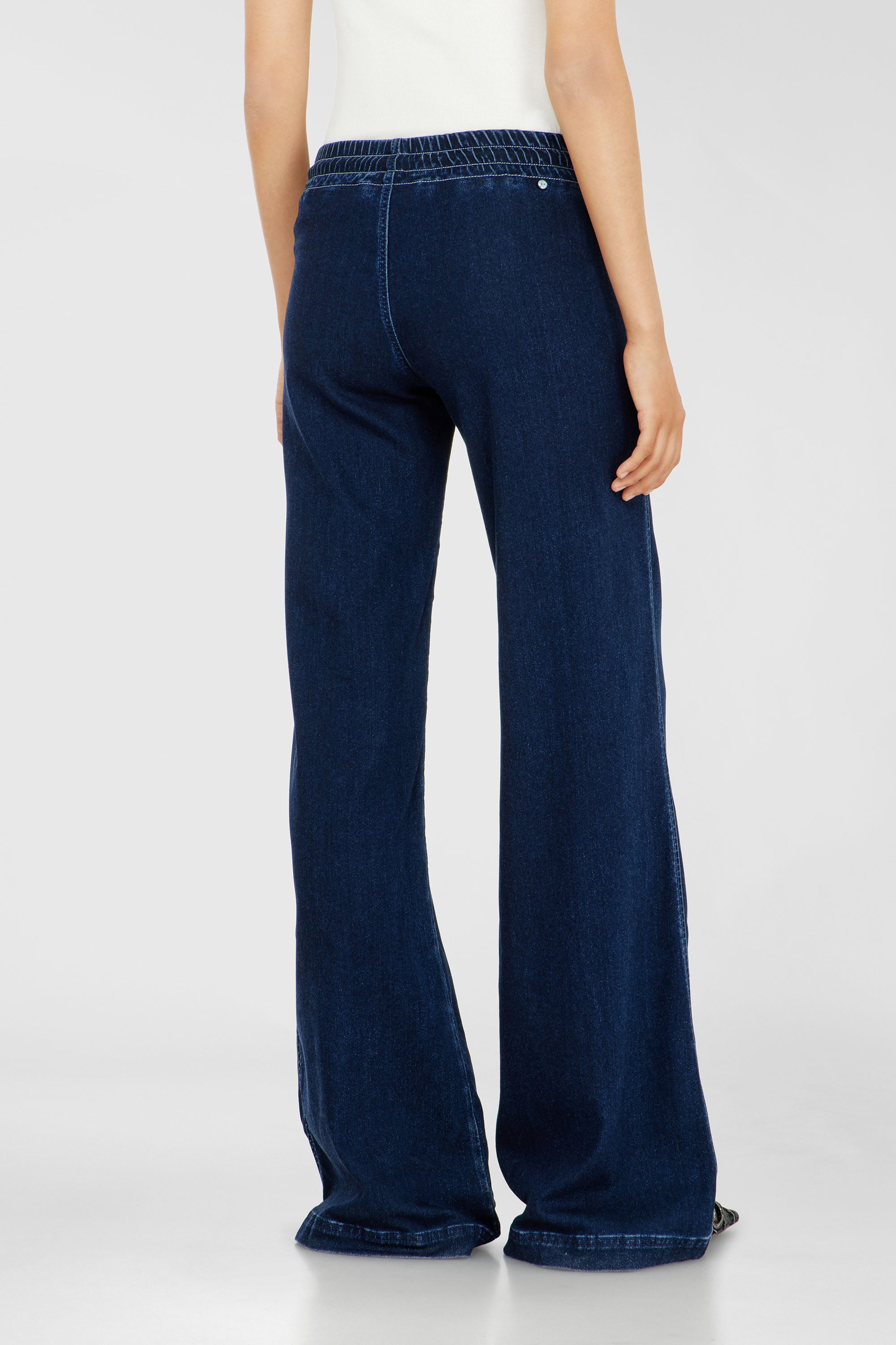 Diesel - Female's Relaxed 2078 D-Ainty Joggjeans&reg; 09P96, ダークブルー - 3