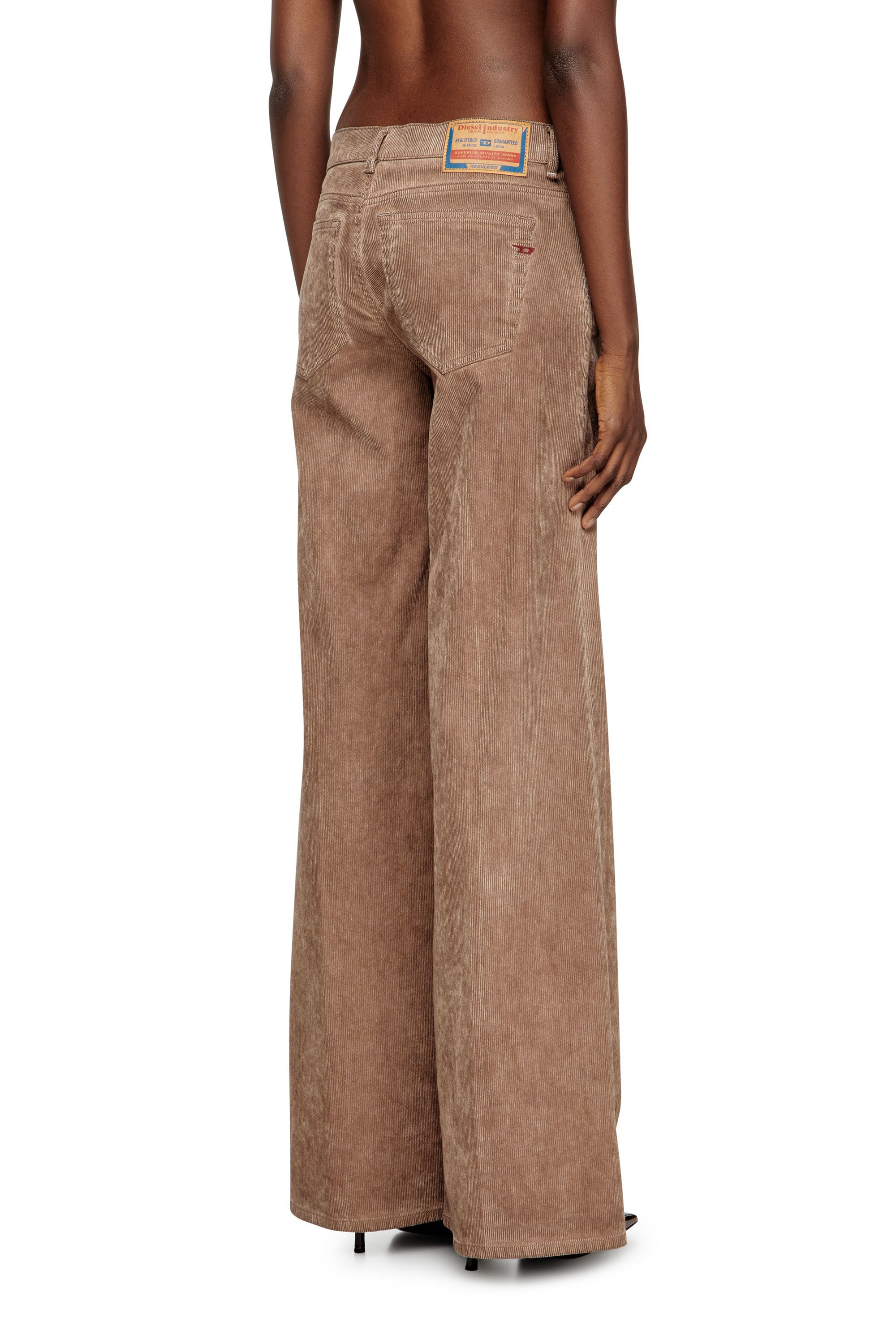 Diesel - Female's Flare Jeans 1978 D-Akemi 068SD, null - 4