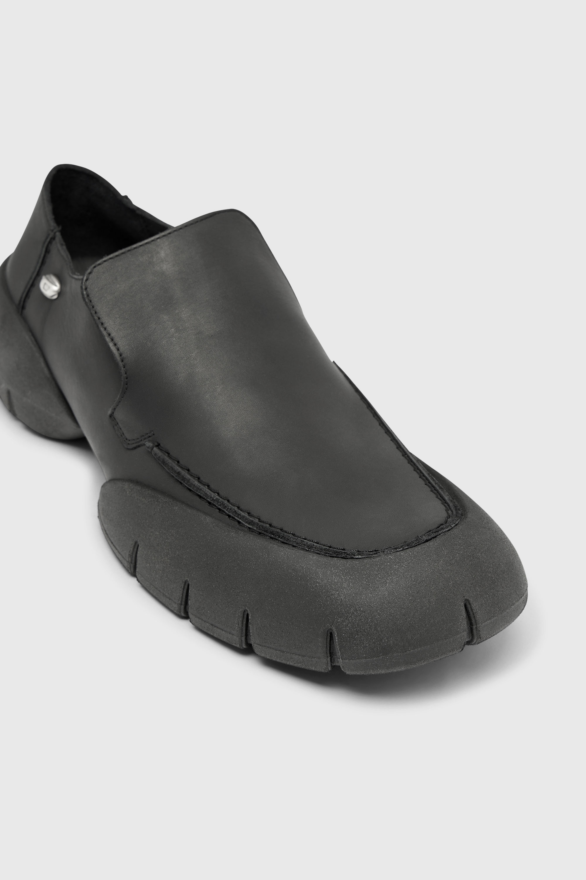 Diesel - D-MATHIEU SC, Male's D-Mathieu-Brushed leather loafer with rubber sole in ブラック - 6