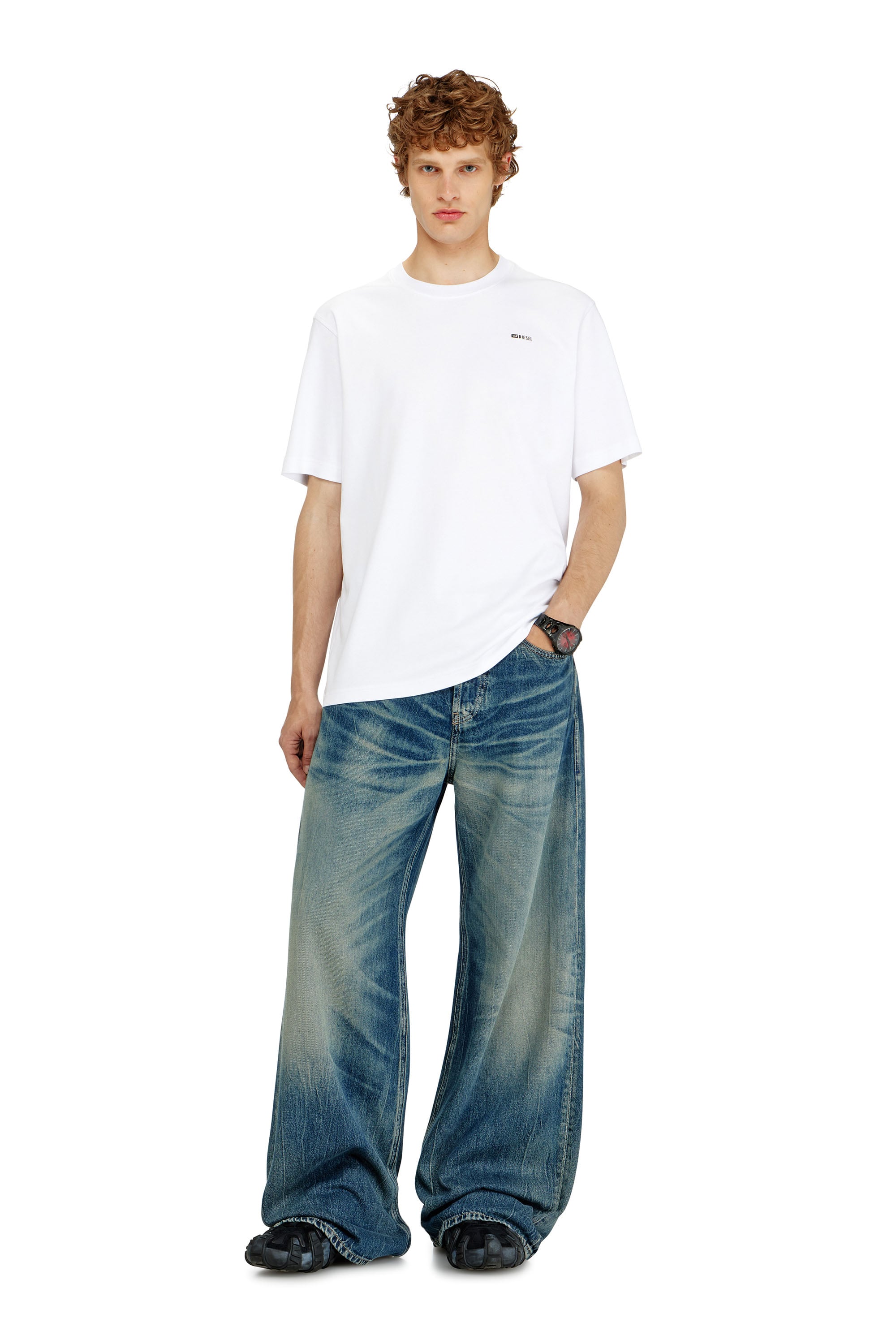 Diesel - T-ADJUST-MET, Male's Tシャツ in ホワイト - 2