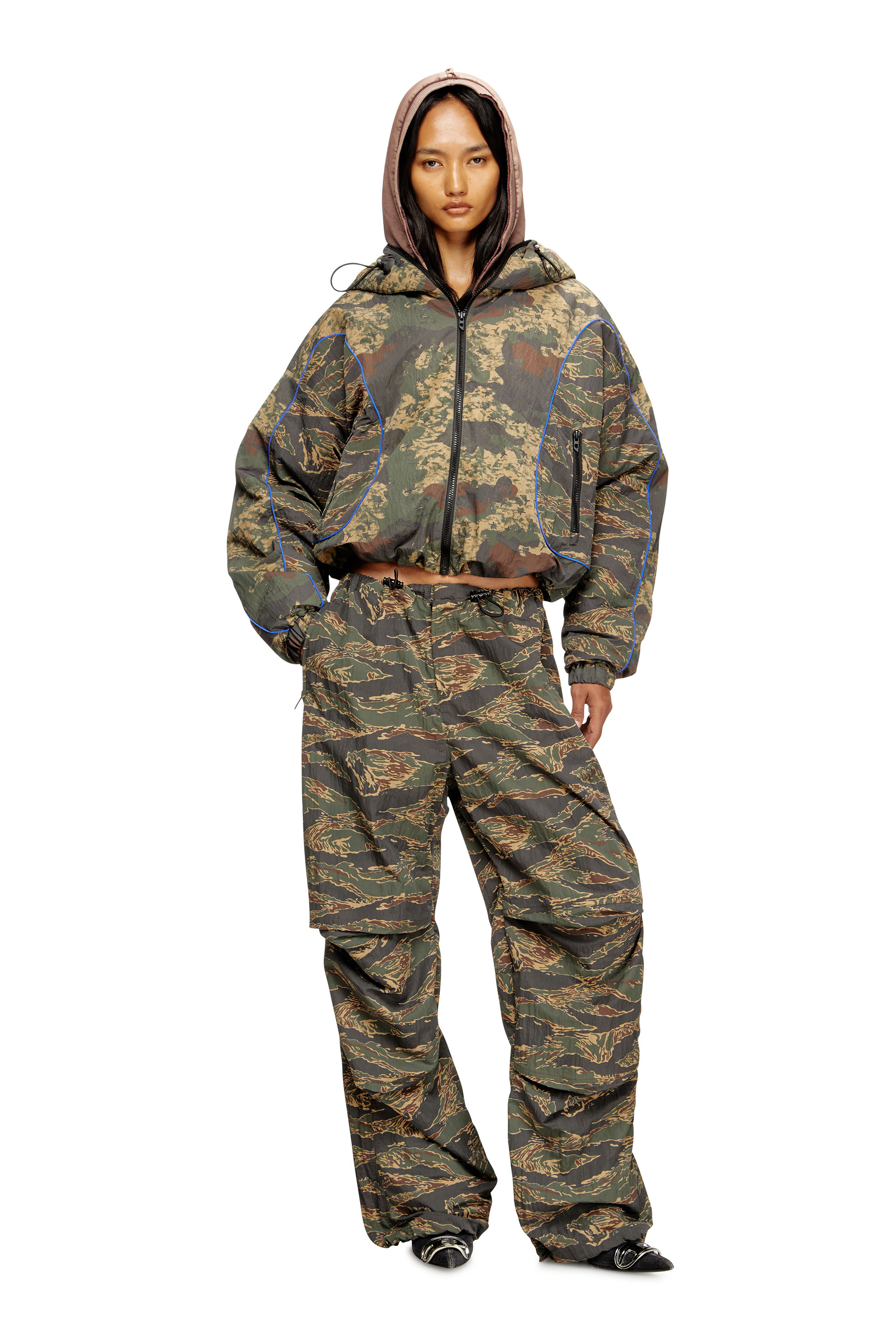 Diesel - G-ADIEL, Female's Jacket with mixed camo prints in ミリタリーグリーン - 2