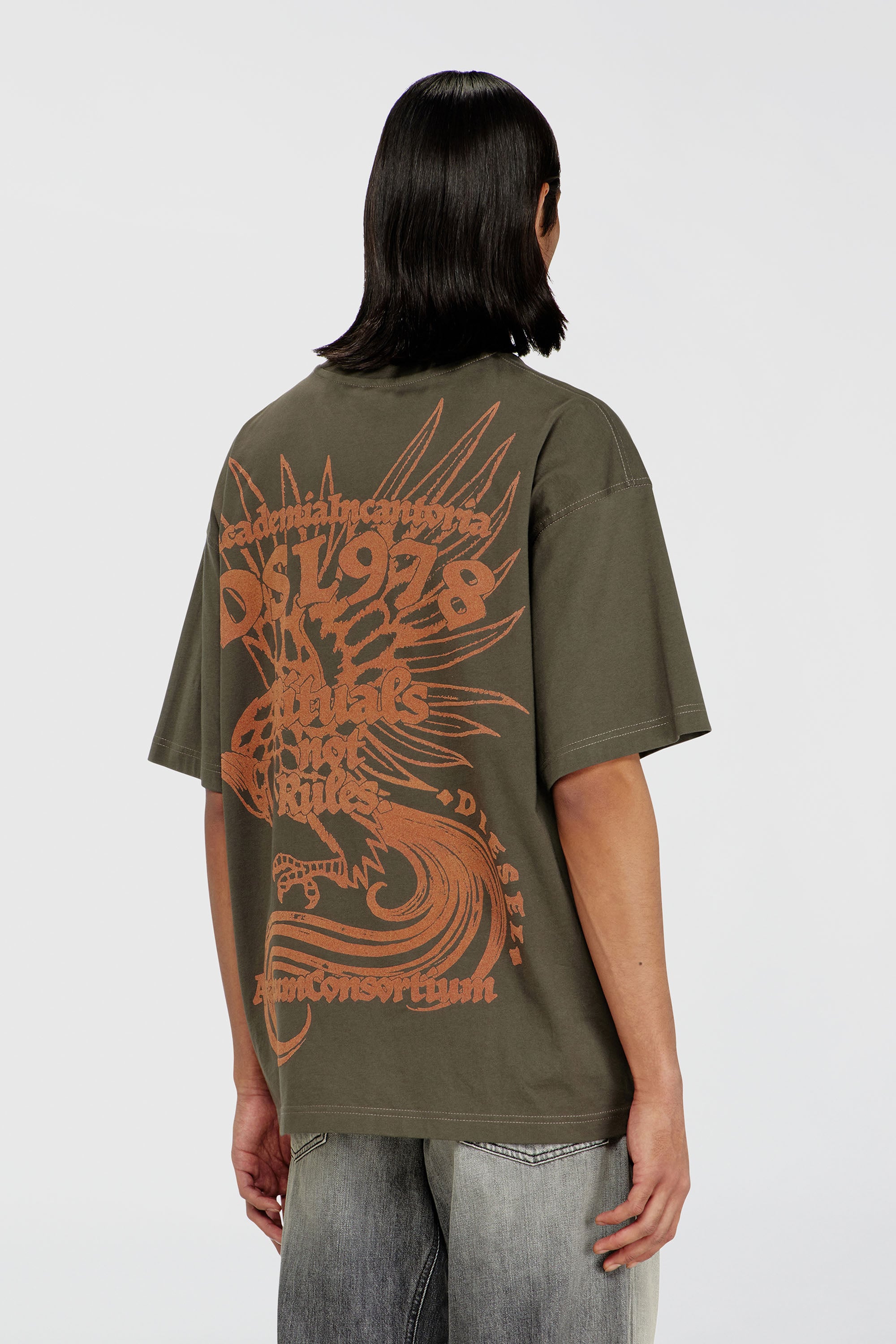 Diesel - T-BOXT-AA11, Male's Tシャツ in ミリタリーグリーン - 4