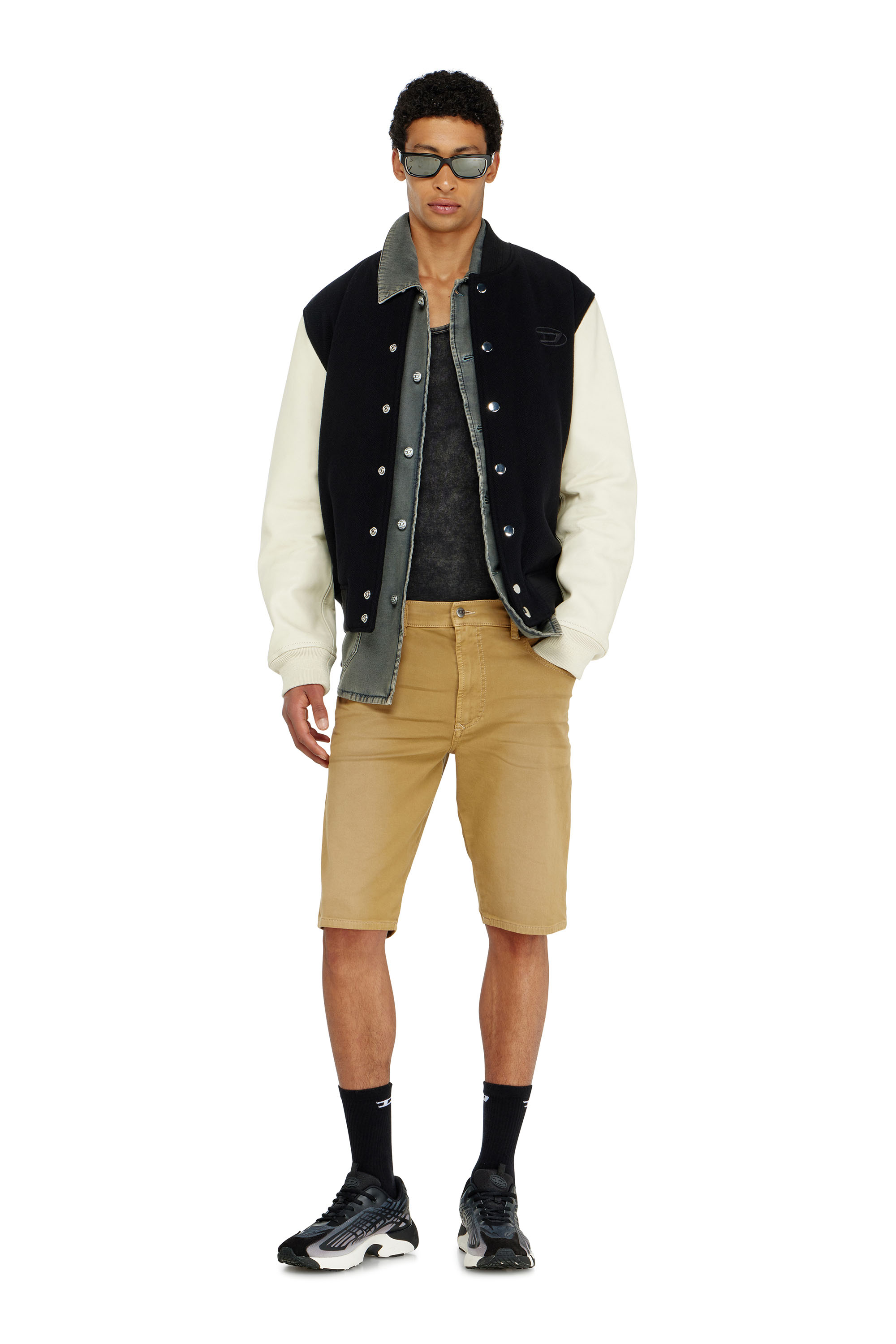 Diesel - 2033 D-KROOLEY-SHORT-BW JOGG, Male's ジョグ ショートパンツ in null - 1