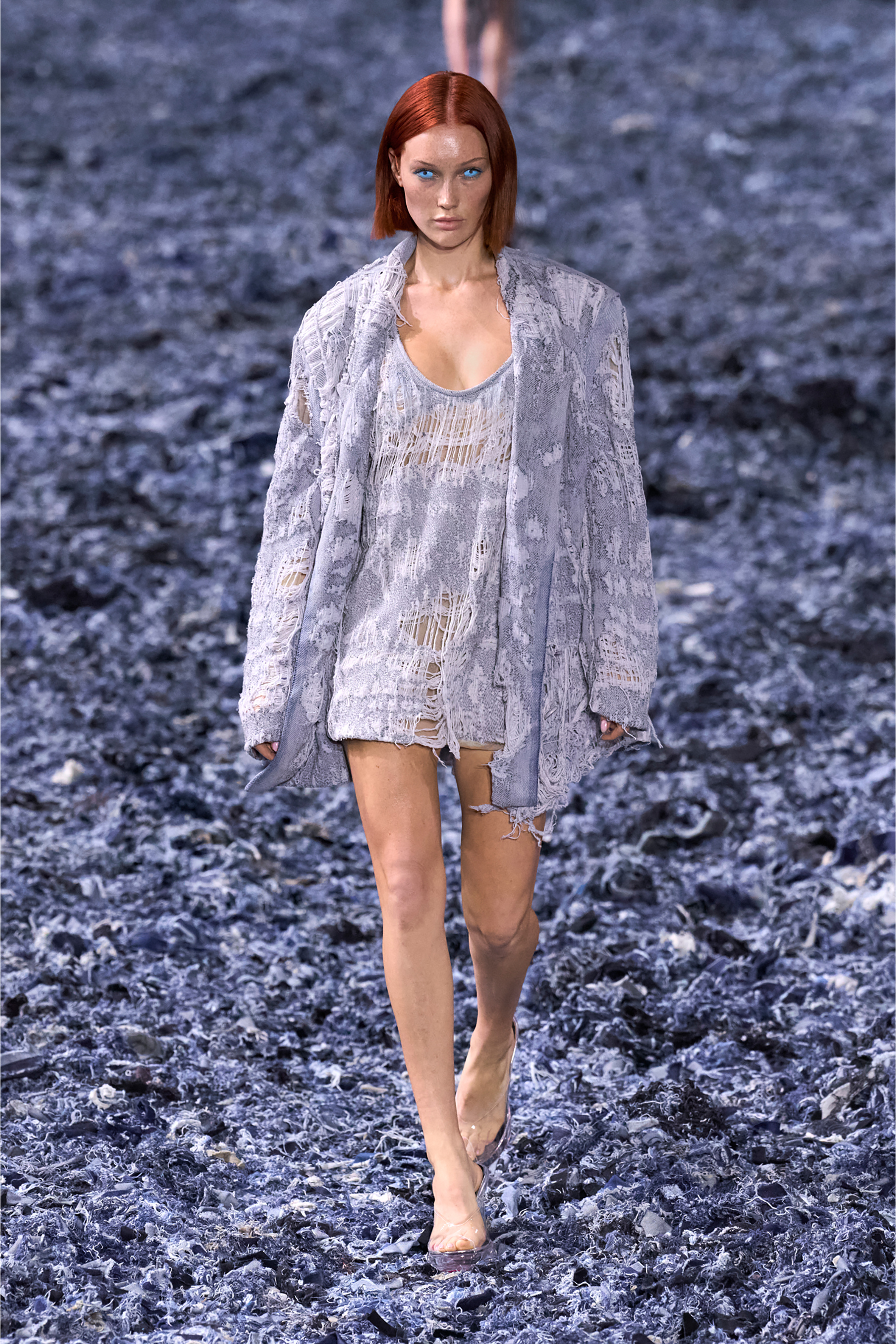 Diesel - DE-DALBY-FSG, Female's Top in ultra-destroyed jacquard denim in ライトブルー - 5