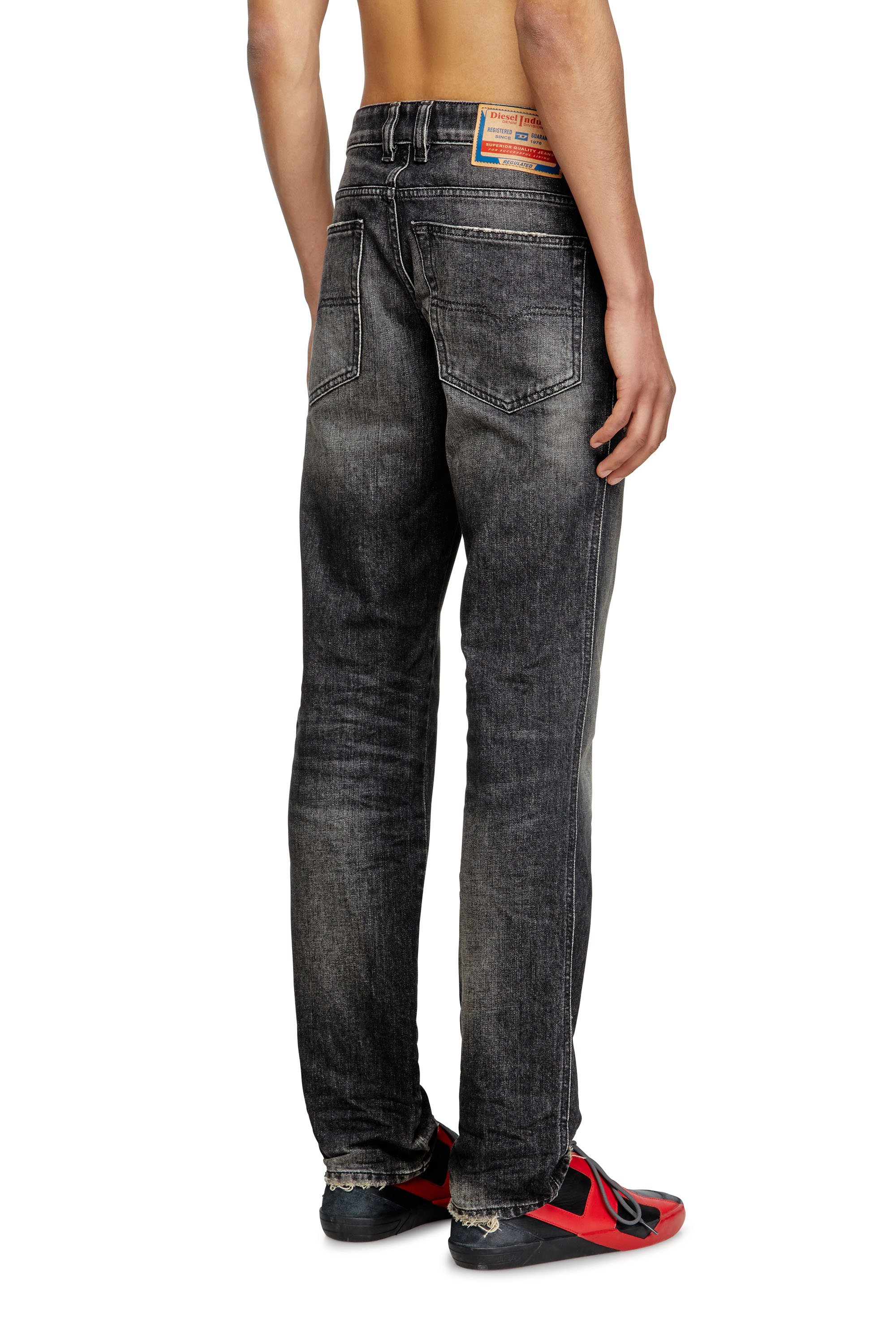 Diesel - Male's Slim Jeans 1993 D-Vyl 09M54, ブラック/ダークグレー - 4