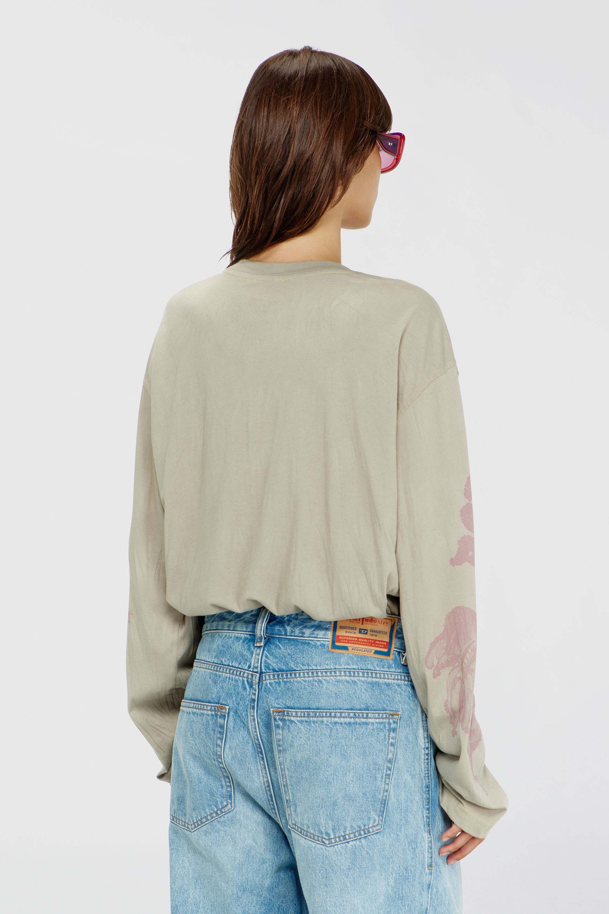 Diesel - T-HILARY-LS-AA1, Female's 長袖Tシャツ in ピンク/ベージュ - 4