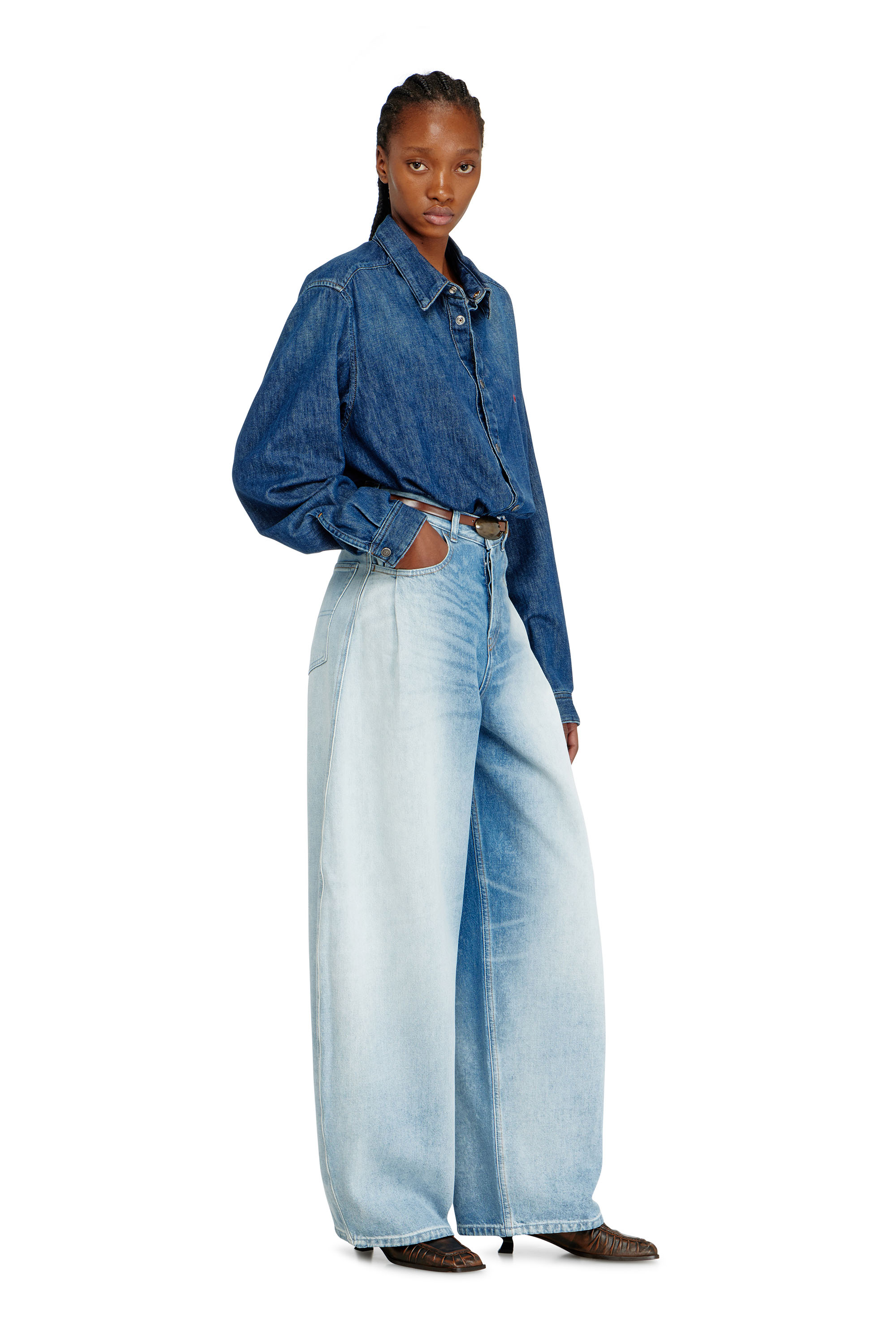 Diesel - Female's Relaxed Jeans 1987 D-Khelz 007EE, ライトブルー - 2