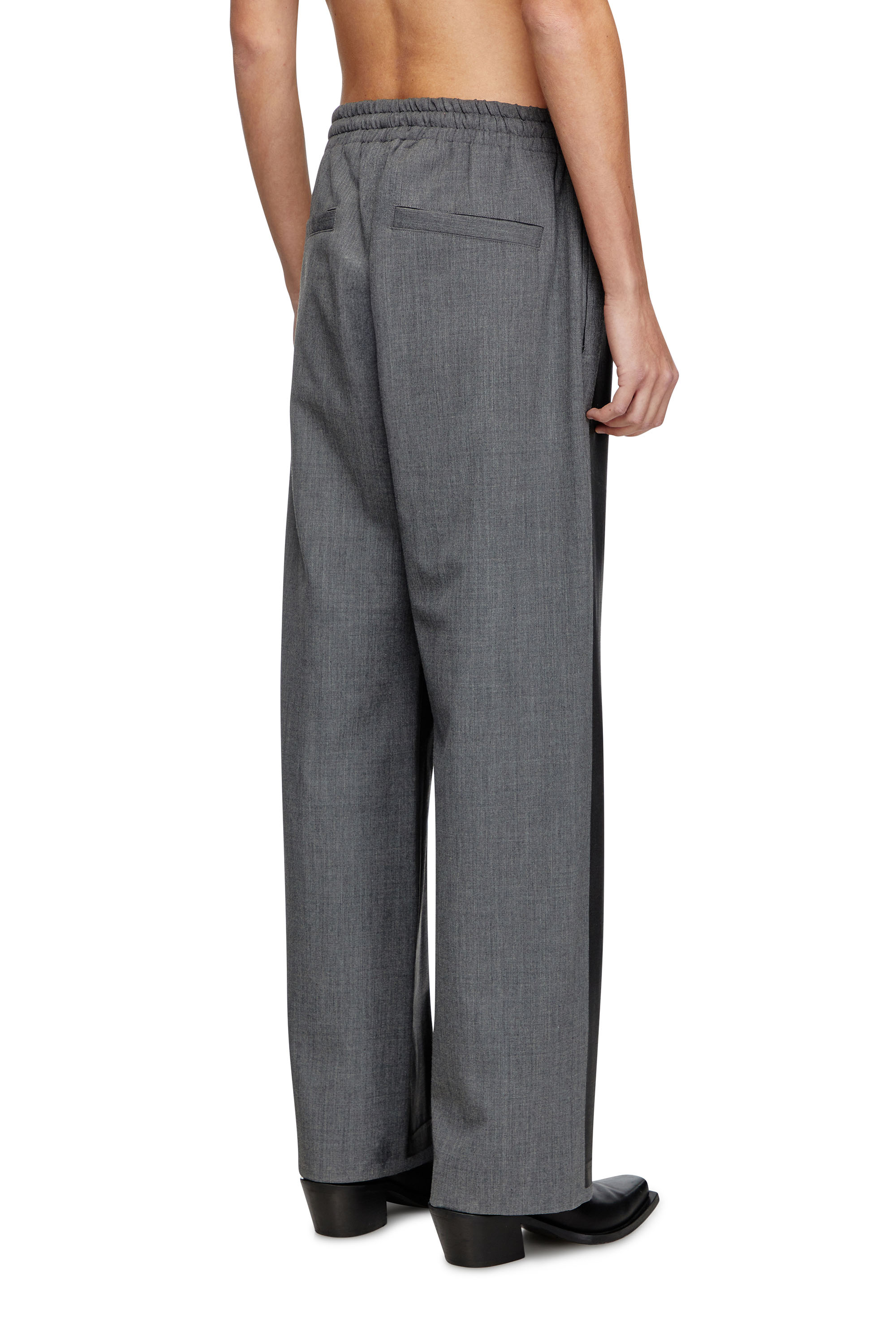 Diesel - P-CLAYS-DD, Unisex's Tailored track pants with coated front in ブラック - 4