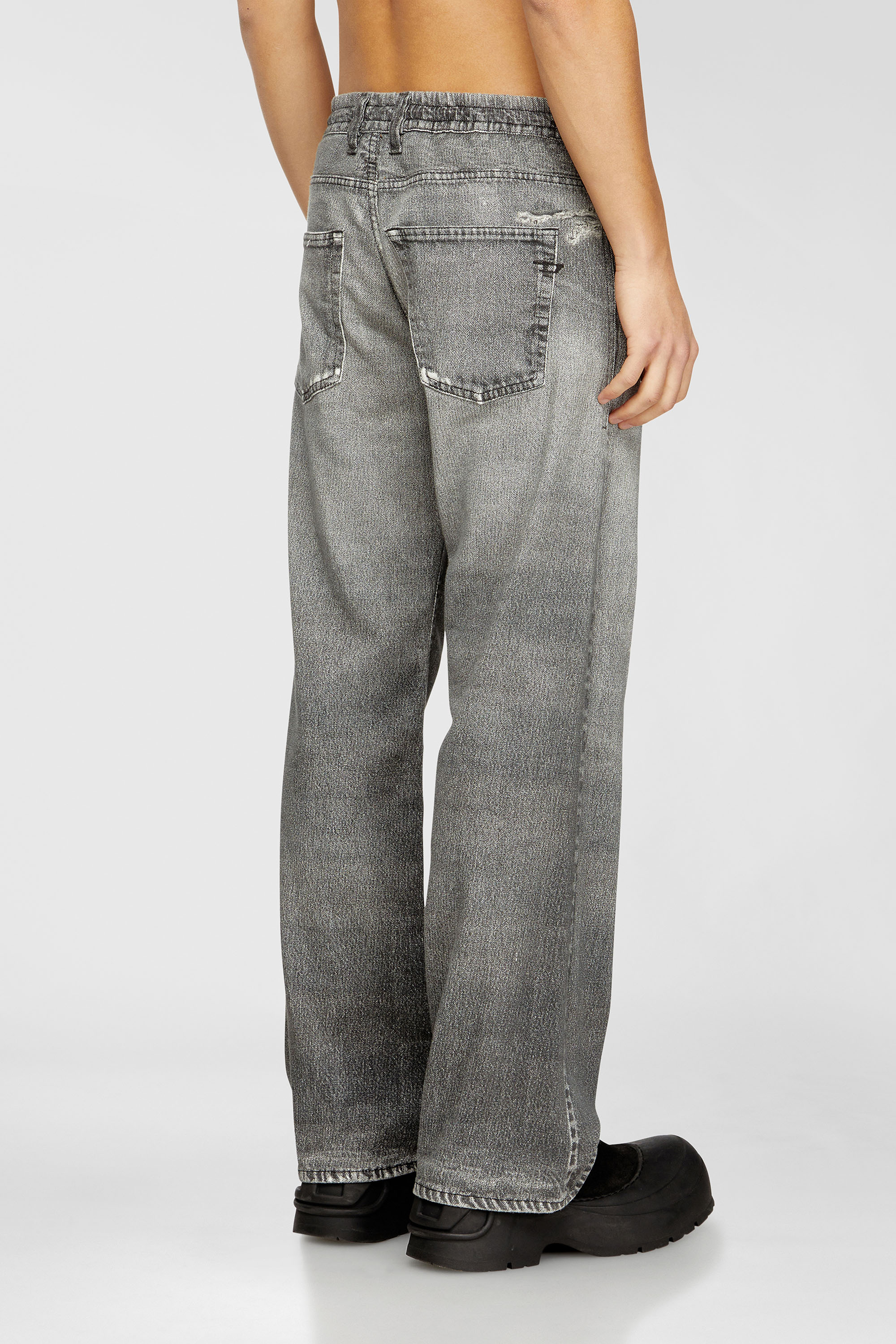 メンズリラックスデニム 2080 d-reel joggjeans® 068us ｜ディーゼル