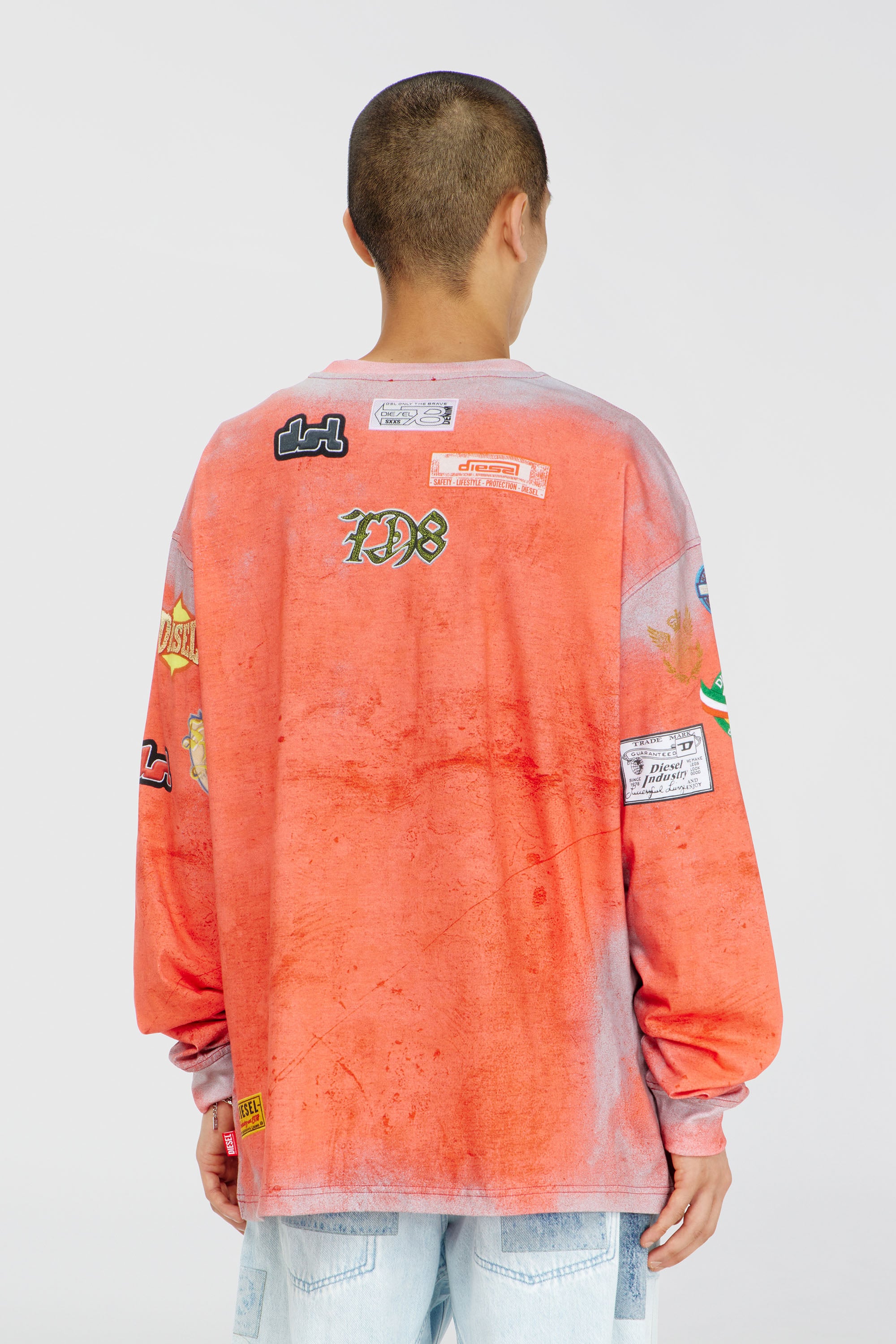 Diesel - T-NORME-LS-PATCHES, Male's 長袖Tシャツ in レッド - 4