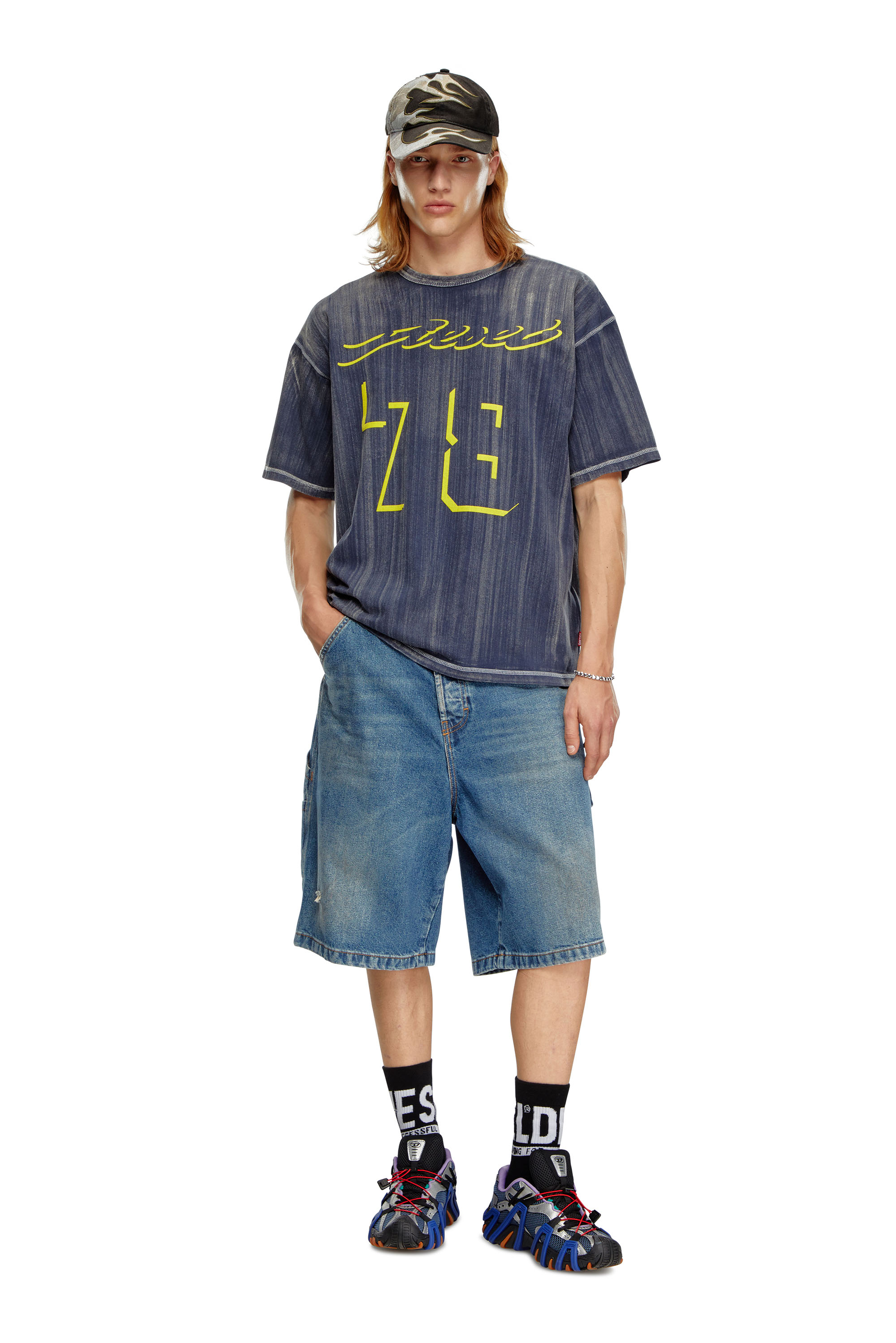 Diesel - T-BOXT-Q2, Male's Treated T-shirt with flocked logo in ブルー - 2