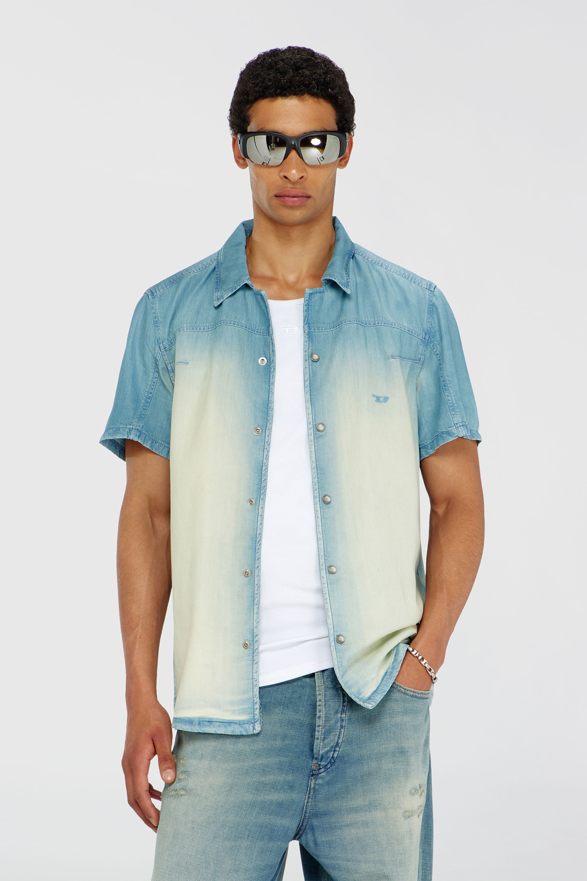 Diesel - D-CLARIVO-S, Male's デニムシャツ in ライトブルー - 1